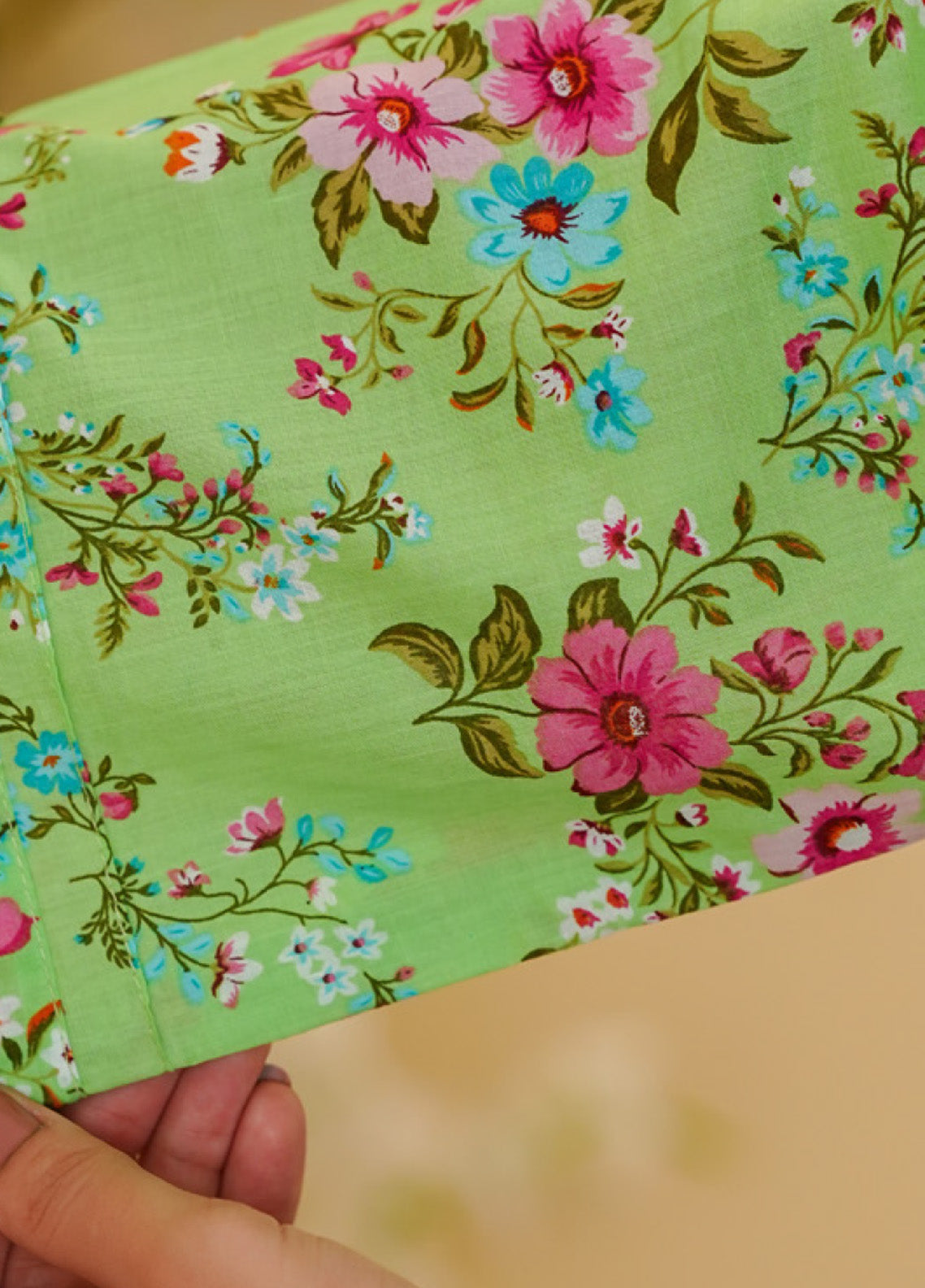 Aizal Printed Lawn Suits Stitched 3 Piece - AL25PFL 06 Aizal Printed Lawn Suits Stitched 3 Piece - AL25PFL 06