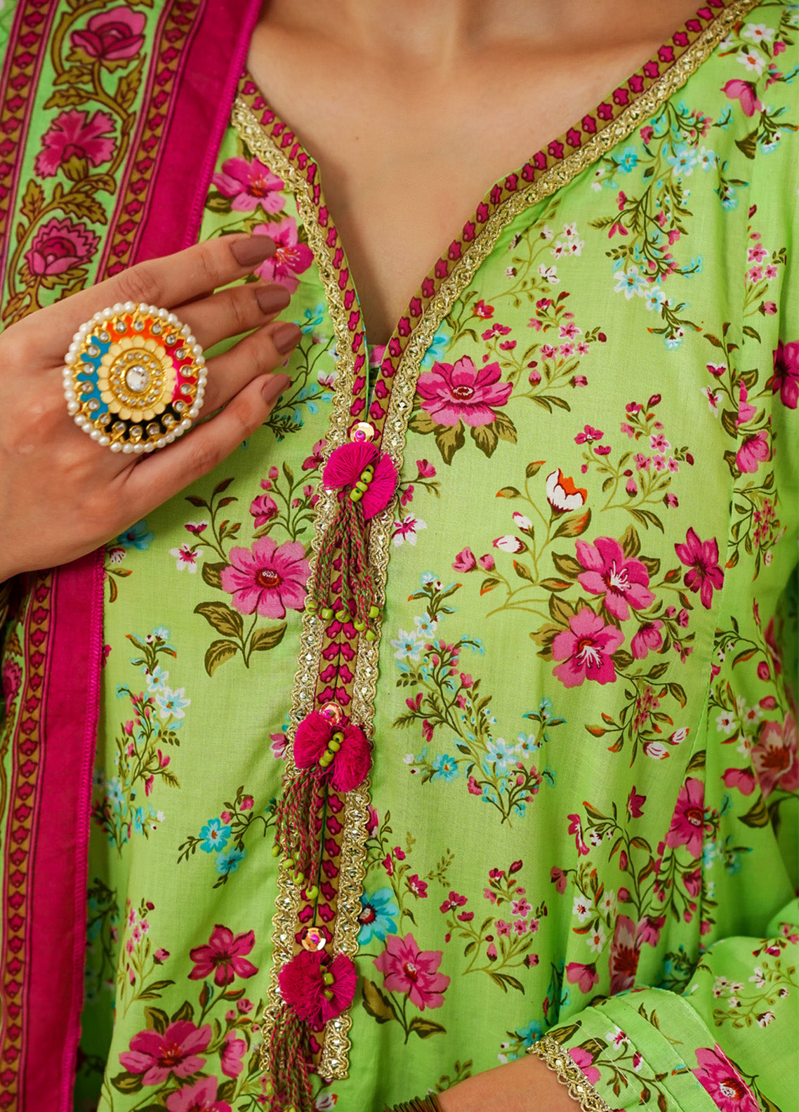 Aizal Printed Lawn Suits Stitched 3 Piece - AL25PFL 06 Aizal Printed Lawn Suits Stitched 3 Piece - AL25PFL 06