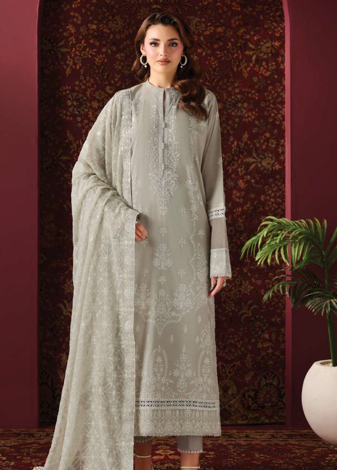 Alizeh Fashion Embroidered Lawn 3 Piece Unstitched Suit AF26ESL D-EL-7060-SLATE Alizeh Fashion Embroidered Lawn 3 Piece Unstitched Suit AF26ESL D-EL-7060-SLATE