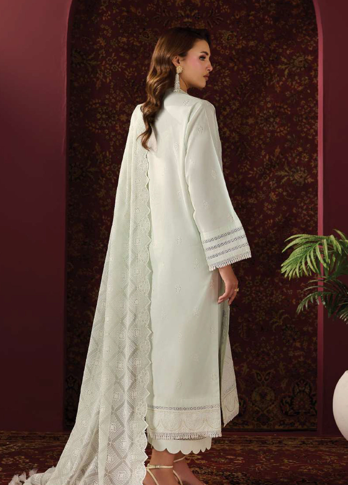 Alizeh Fashion Embroidered Lawn 3 Piece Unstitched Suit AF26ESL D-EL-7062-ALOE Alizeh Fashion Embroidered Lawn 3 Piece Unstitched Suit AF26ESL D-EL-7062-ALOE