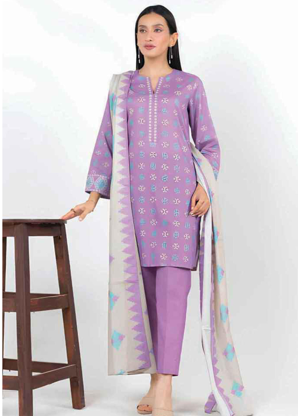 Alkaram Summer Printed Lawn 3 Piece Unstitched Suit AK26SPL D-15 Alkaram Summer Printed Lawn 3 Piece Unstitched Suit AK26SPL D-15
