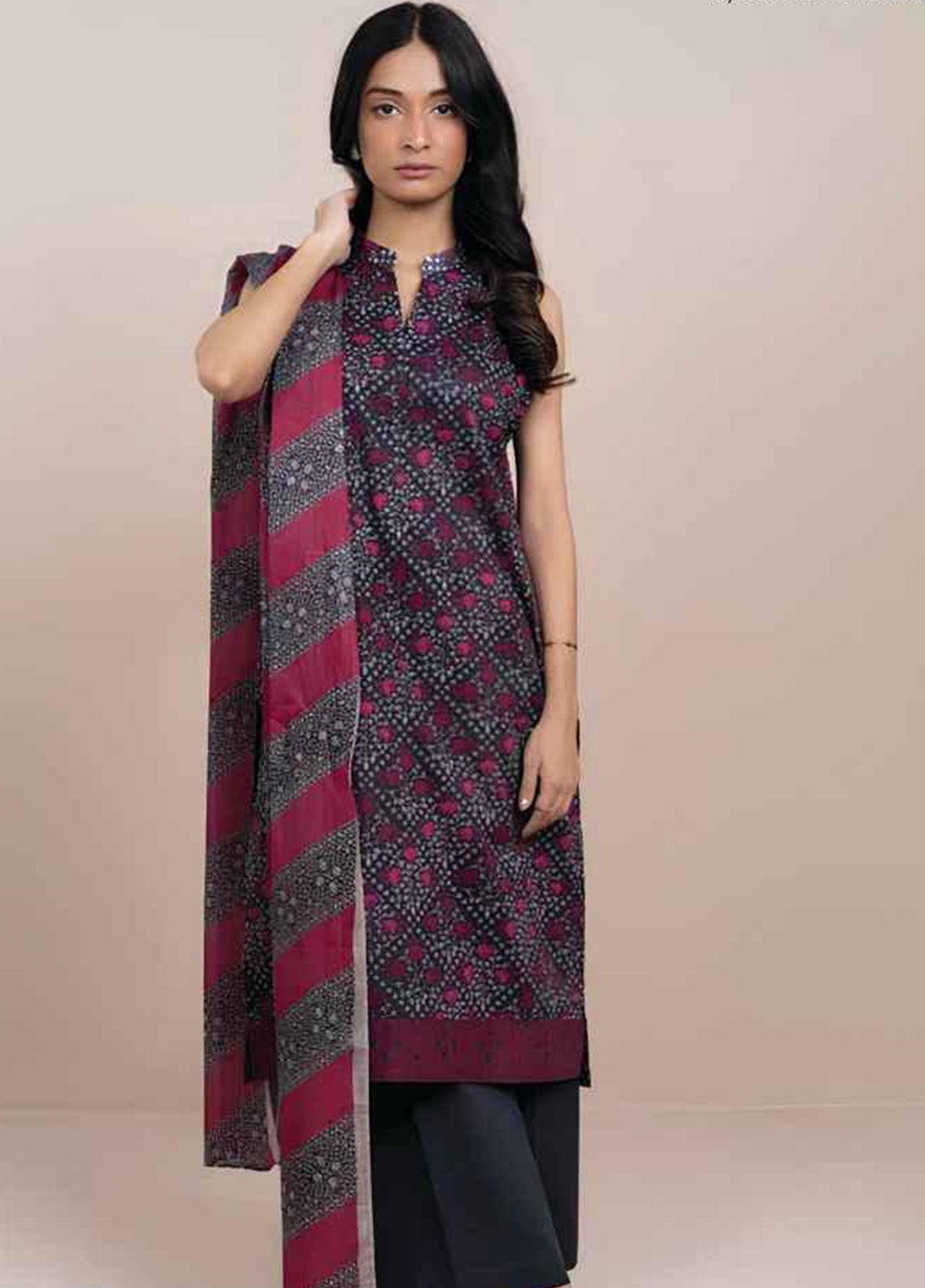 Alkaram Summer Printed Lawn 3 Piece Unstitched Suit AK26SPL D-56 Alkaram Summer Printed Lawn 3 Piece Unstitched Suit AK26SPL D-56