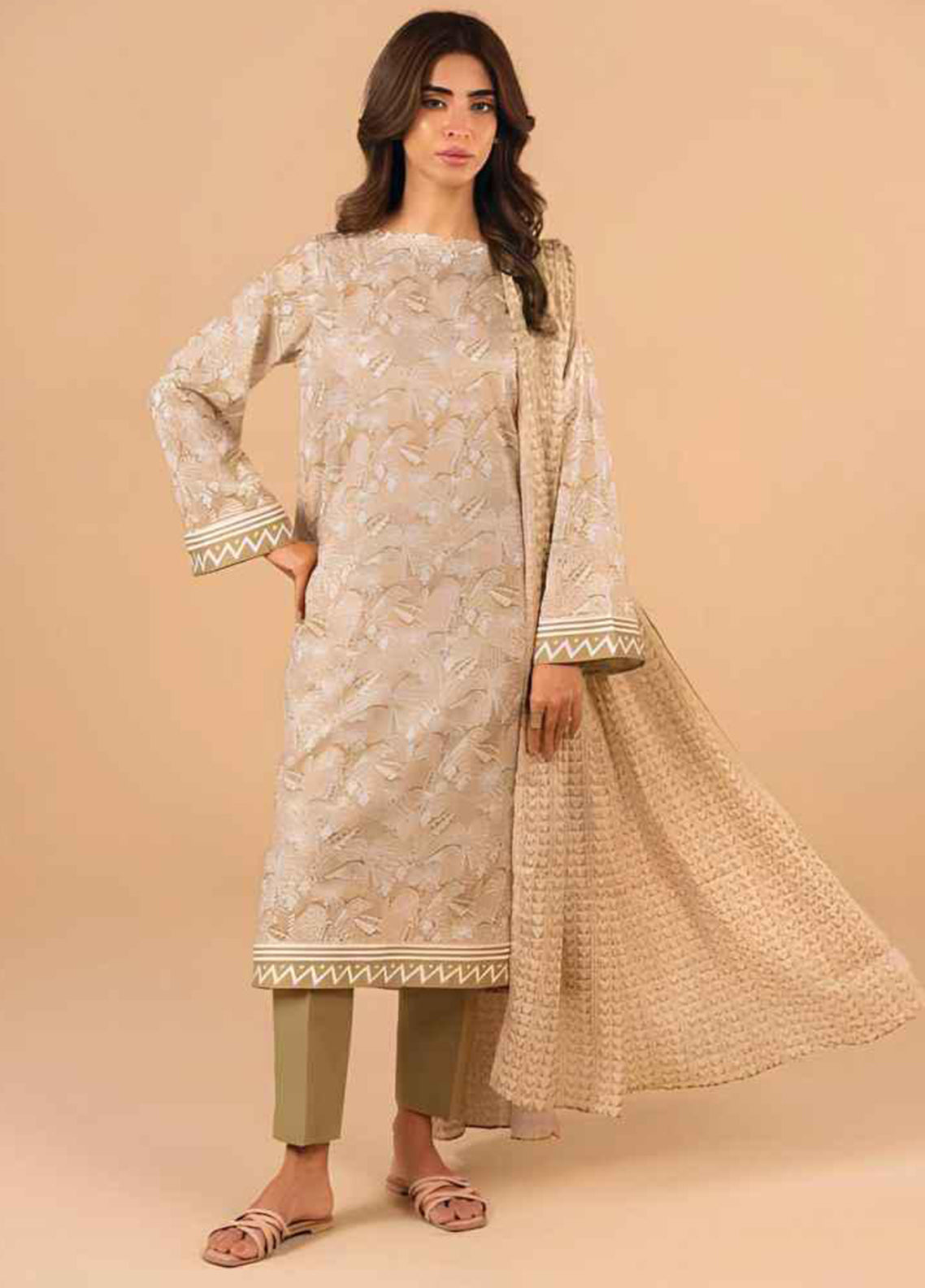 Alkaram Summer Printed Lawn 3 Piece Unstitched Suit AK26SPL D-66 Alkaram Summer Printed Lawn 3 Piece Unstitched Suit AK26SPL D-66