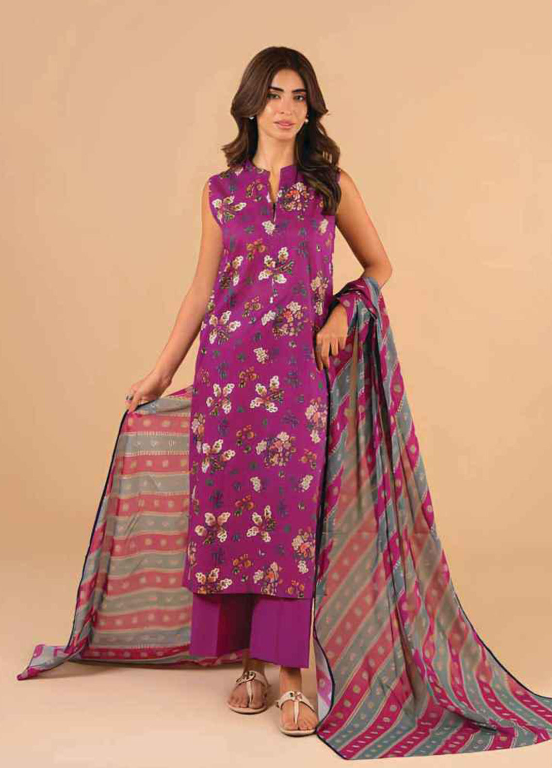 Alkaram Summer Printed Lawn 3 Piece Unstitched Suit AK26SPL D-71 Alkaram Summer Printed Lawn 3 Piece Unstitched Suit AK26SPL D-71