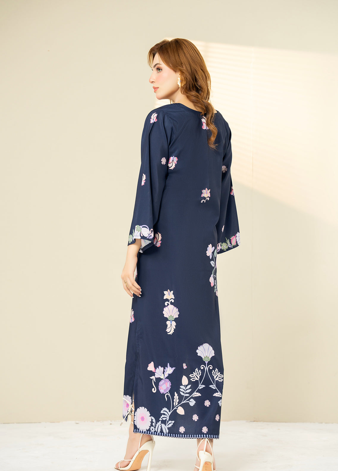 Allure Kaftan By Amani Pret Printed Lawn 1 Piece Stitched Kurti AP26AKP D-UR-1114 AURA Navy - Back View Allure Kaftan By Amani Pret Printed Lawn 1 Piece Stitched Kurti AP26AKP D-UR-1114 AURA Navy - Back View