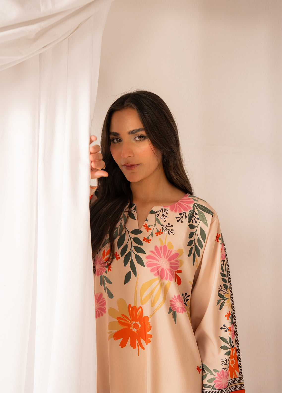Allure Kaftan By Amani Pret Printed Lawn 1 Piece Stitched Kurti AP26AKP D-UR-1121 ZAHA Cream Peach - Detail Allure Kaftan By Amani Pret Printed Lawn 1 Piece Stitched Kurti AP26AKP D-UR-1121 ZAHA Cream Peach - Detail