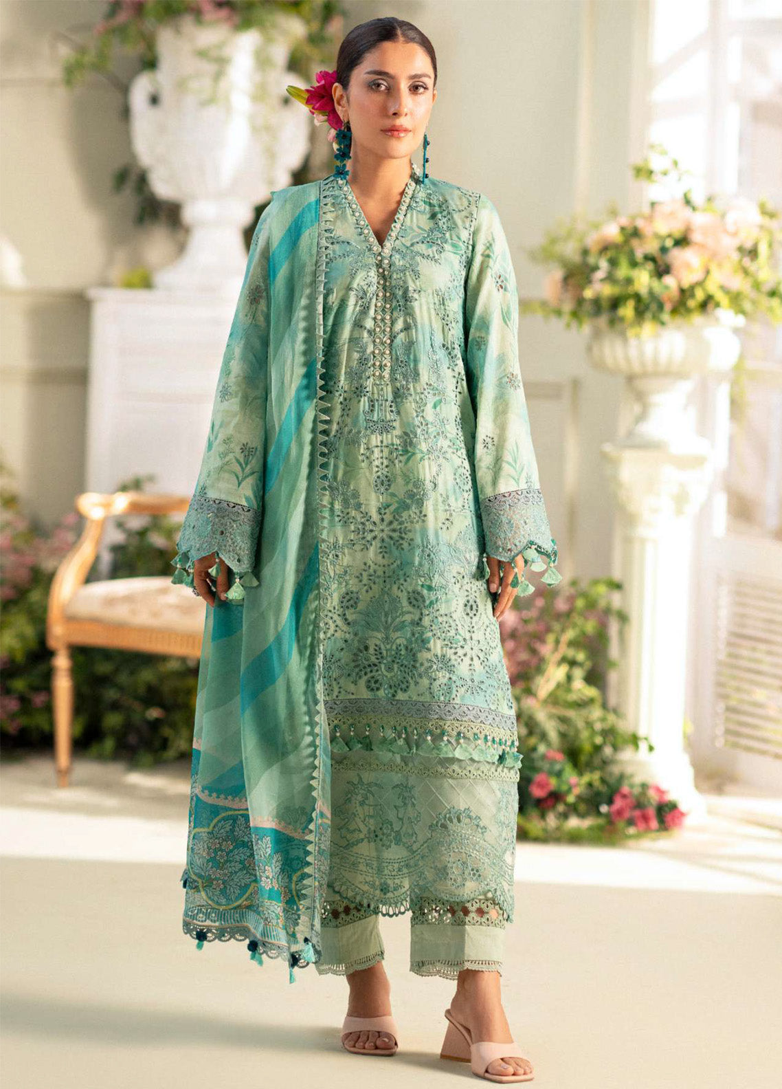 Amal by Motifz Embroidered Lawn Suits Unstitched 3 Piece - MT25AEL 5430 IRIS Amal by Motifz Embroidered Lawn Suits Unstitched 3 Piece - MT25AEL 5430 IRIS