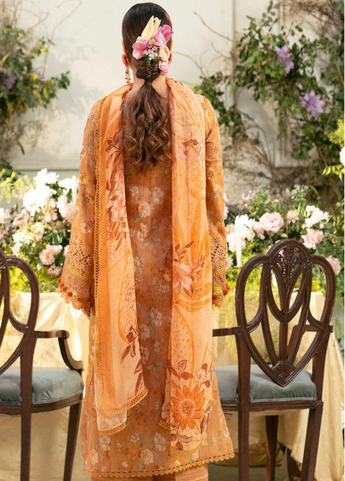 Amal by Motifz Embroidered Lawn Suits Unstitched 3 Piece - MT25AEL 5431 BLUEBEELL Amal by Motifz Embroidered Lawn Suits Unstitched 3 Piece - MT25AEL 5431 BLUEBEELL