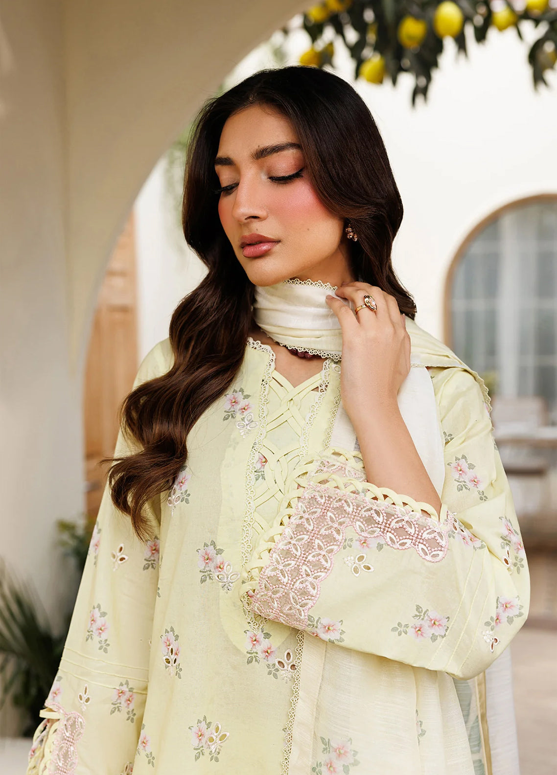 Amani By Zarif Embroidered Lawn 3 Piece Stitched Suit ZF25PLV1 D-02 DAAHR Amani By Zarif Embroidered Lawn 3 Piece Stitched Suit ZF25PLV1 D-02 DAAHR
