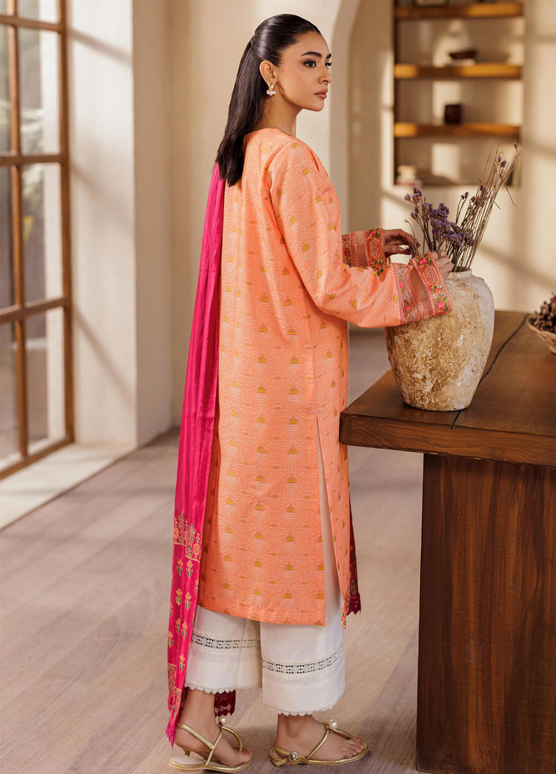 Amari by RajBari Embroidered Jacquard Lawn Suits Unstitched 3 Piece - RB25AHJ 04 Amari by RajBari Embroidered Jacquard Lawn Suits Unstitched 3 Piece - RB25AHJ 04