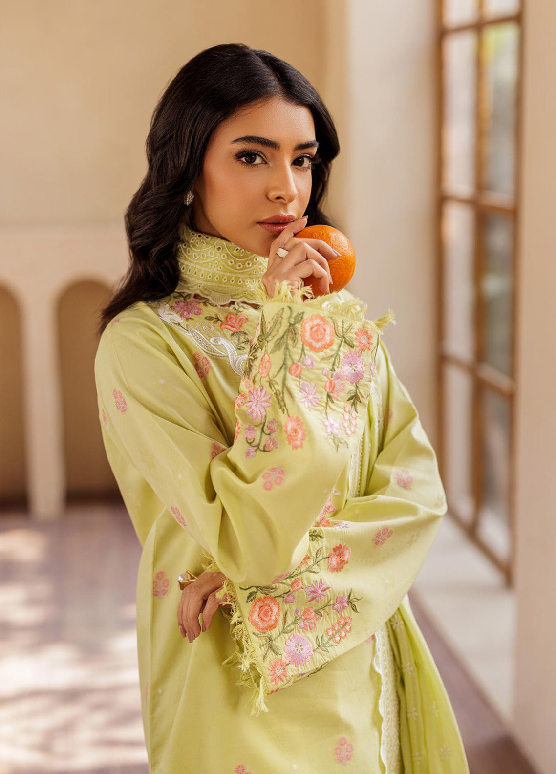Amari by RajBari Embroidered Jacquard Lawn Suits Unstitched 3 Piece - RB25AHJ 08 Amari by RajBari Embroidered Jacquard Lawn Suits Unstitched 3 Piece - RB25AHJ 08