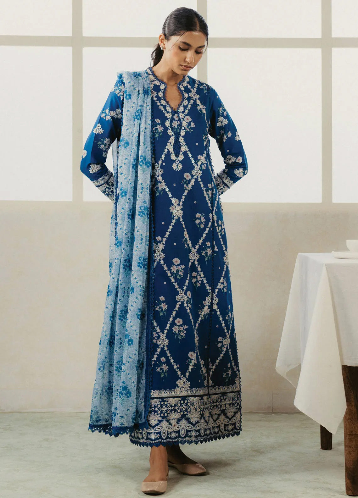 Amore by Ayzel Embroidered Lawn Suits Unstitched 3 Piece - AF25AA 03 VORY Amore by Ayzel Embroidered Lawn Suits Unstitched 3 Piece - AF25AA 03 VORY