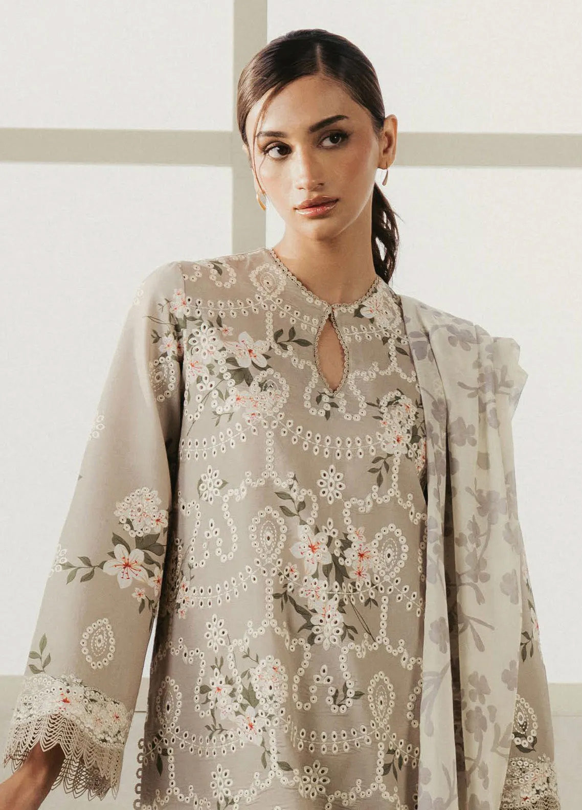 Amore by Ayzel Embroidered Lawn Suits Unstitched 3 Piece - AF25AA 06 OPAL Amore by Ayzel Embroidered Lawn Suits Unstitched 3 Piece - AF25AA 06 OPAL