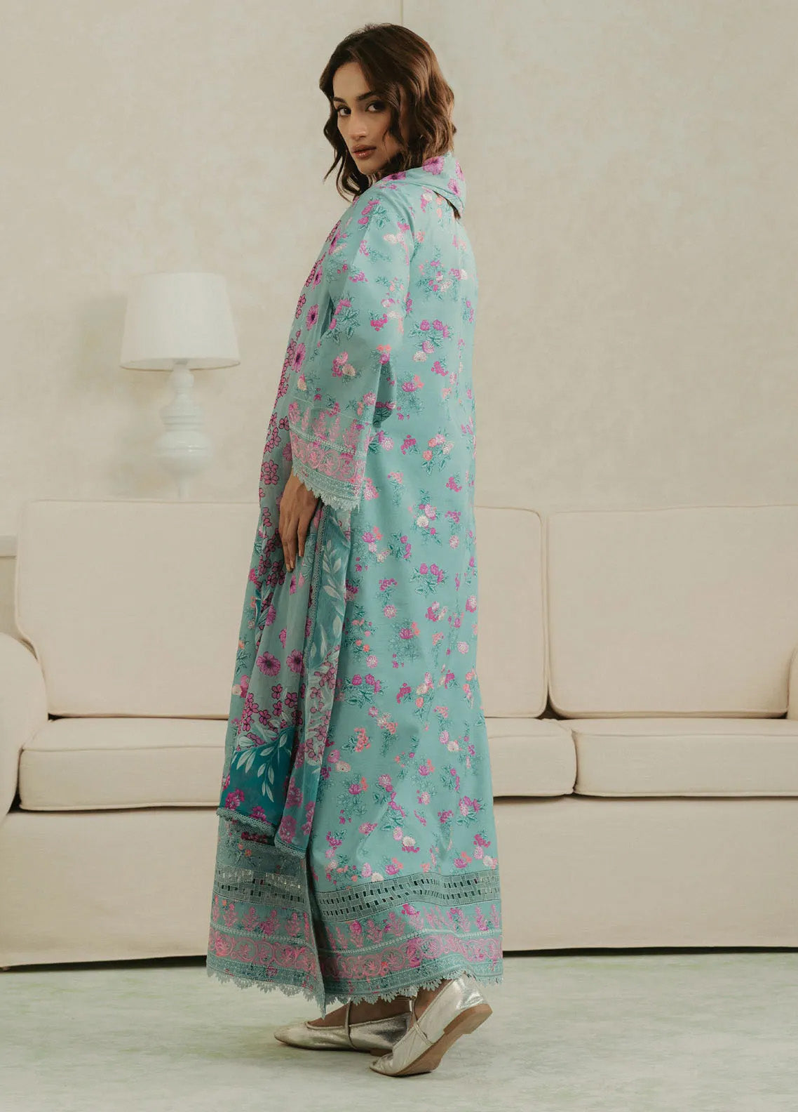 Amore by Ayzel Embroidered Lawn Suits Unstitched 3 Piece - AF25AA 07 GLEAM Amore by Ayzel Embroidered Lawn Suits Unstitched 3 Piece - AF25AA 07 GLEAM