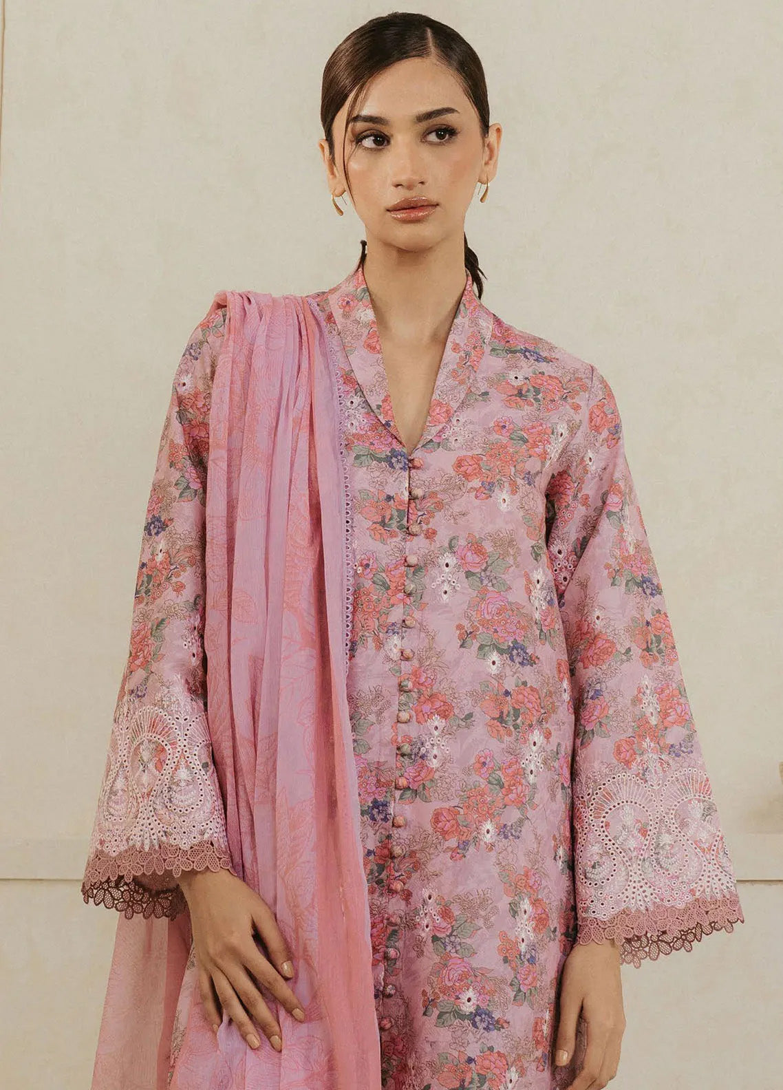 Amore by Ayzel Embroidered Lawn Suits Unstitched 3 Piece - AF25AA 08 ROSE Amore by Ayzel Embroidered Lawn Suits Unstitched 3 Piece - AF25AA 08 ROSE