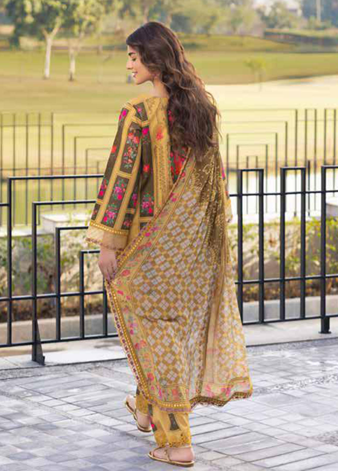Aniiq By Charizma Embroidered Lawn 3 Piece Unstitched Suit CH26ALV1 D-03 Aniiq By Charizma Embroidered Lawn 3 Piece Unstitched Suit CH26ALV1 D-03