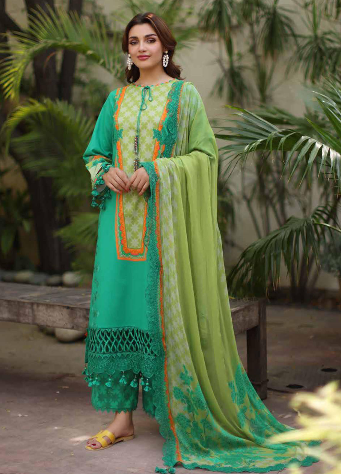 Aniiq By Charizma Embroidered Lawn 3 Piece Unstitched Suit CH26ALV1 D-05 Aniiq By Charizma Embroidered Lawn 3 Piece Unstitched Suit CH26ALV1 D-05