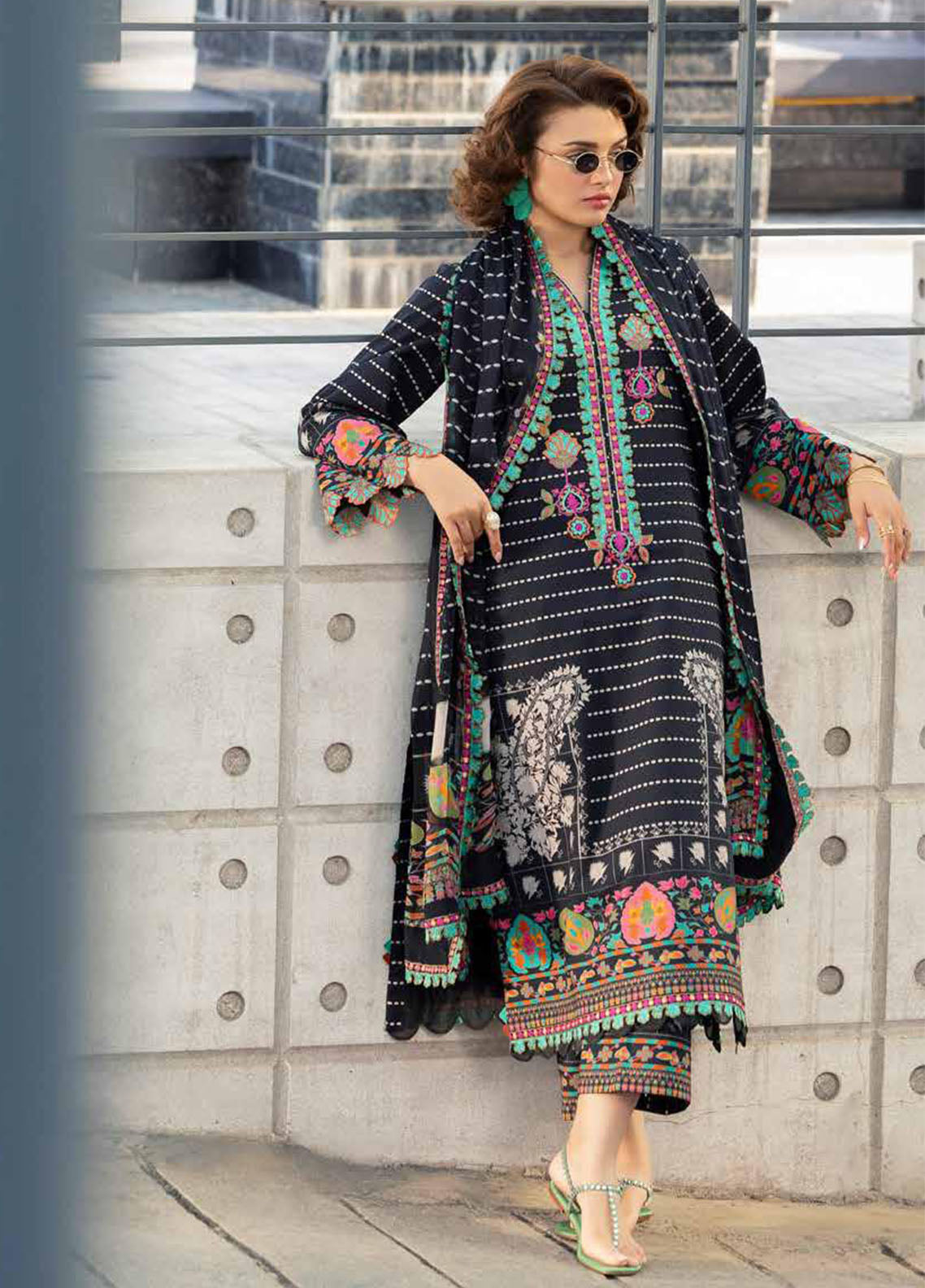 Aniiq By Charizma Embroidered Lawn 3 Piece Unstitched Suit CH26ALV1 D-09 Aniiq By Charizma Embroidered Lawn 3 Piece Unstitched Suit CH26ALV1 D-09