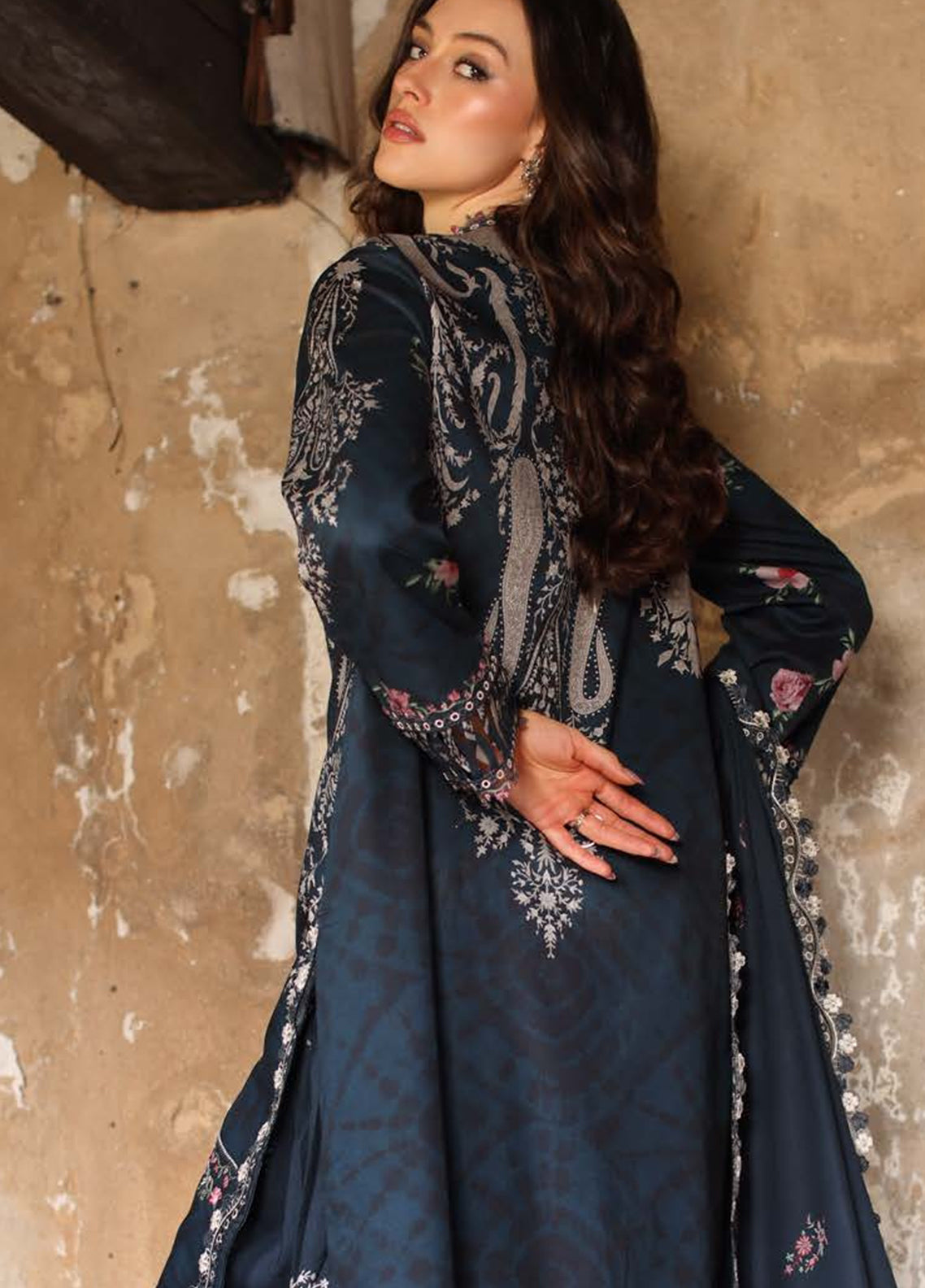Aniiq By Charizma Embroidered Linen 3 Piece Unstitched Suit CH26AELV1 D-ANW7-01 Aniiq By Charizma Embroidered Linen 3 Piece Unstitched Suit CH26AELV1 D-ANW7-01