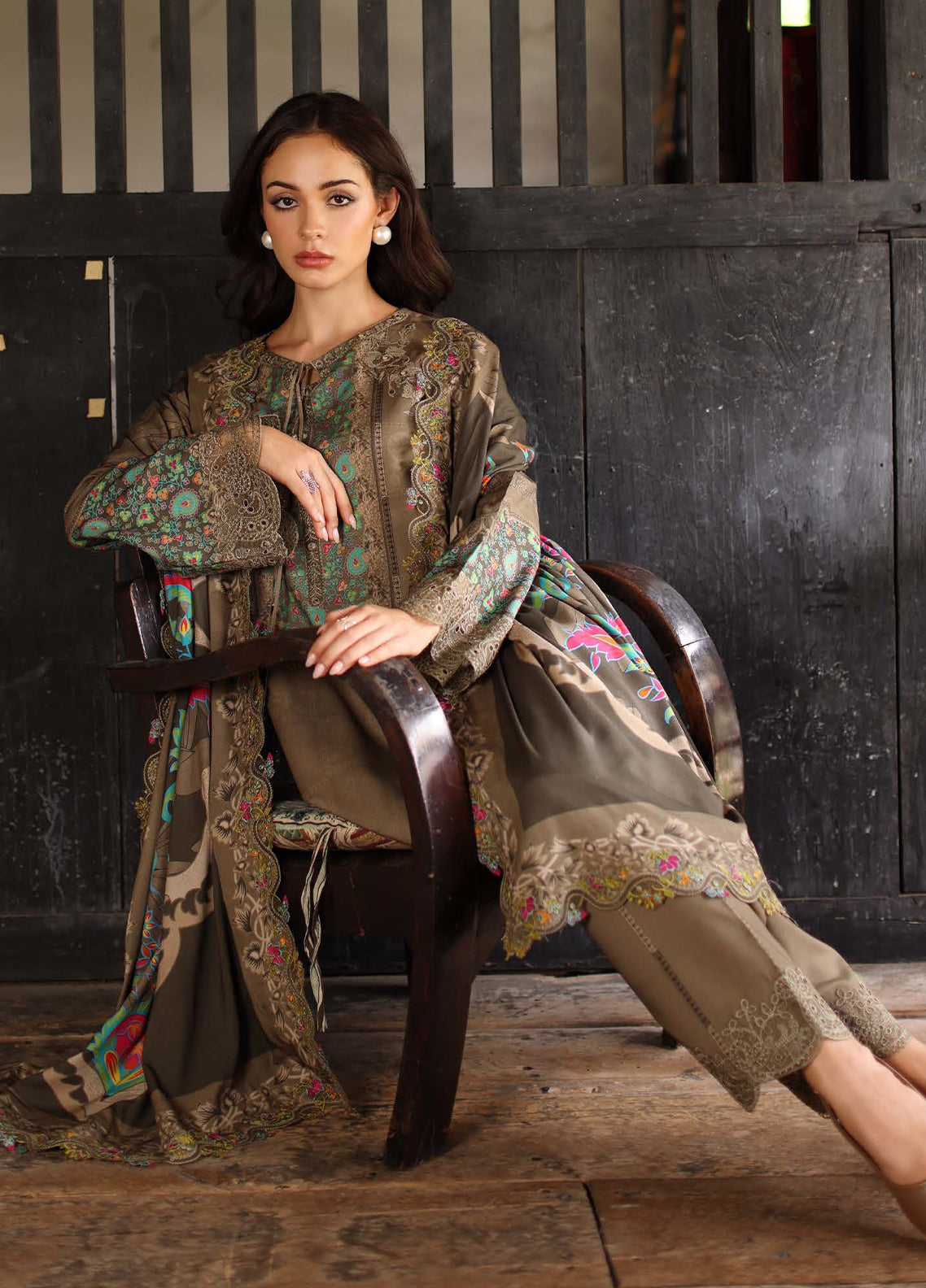 Aniiq By Charizma Embroidered Linen 3 Piece Unstitched Suit CH26AELV1 D-ANW7-05 Aniiq By Charizma Embroidered Linen 3 Piece Unstitched Suit CH26AELV1 D-ANW7-05