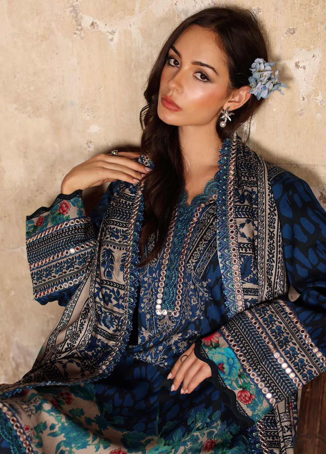 Aniiq By Charizma Embroidered Linen 3 Piece Unstitched Suit CH26AELV1 D-ANW7-09 Aniiq By Charizma Embroidered Linen 3 Piece Unstitched Suit CH26AELV1 D-ANW7-09