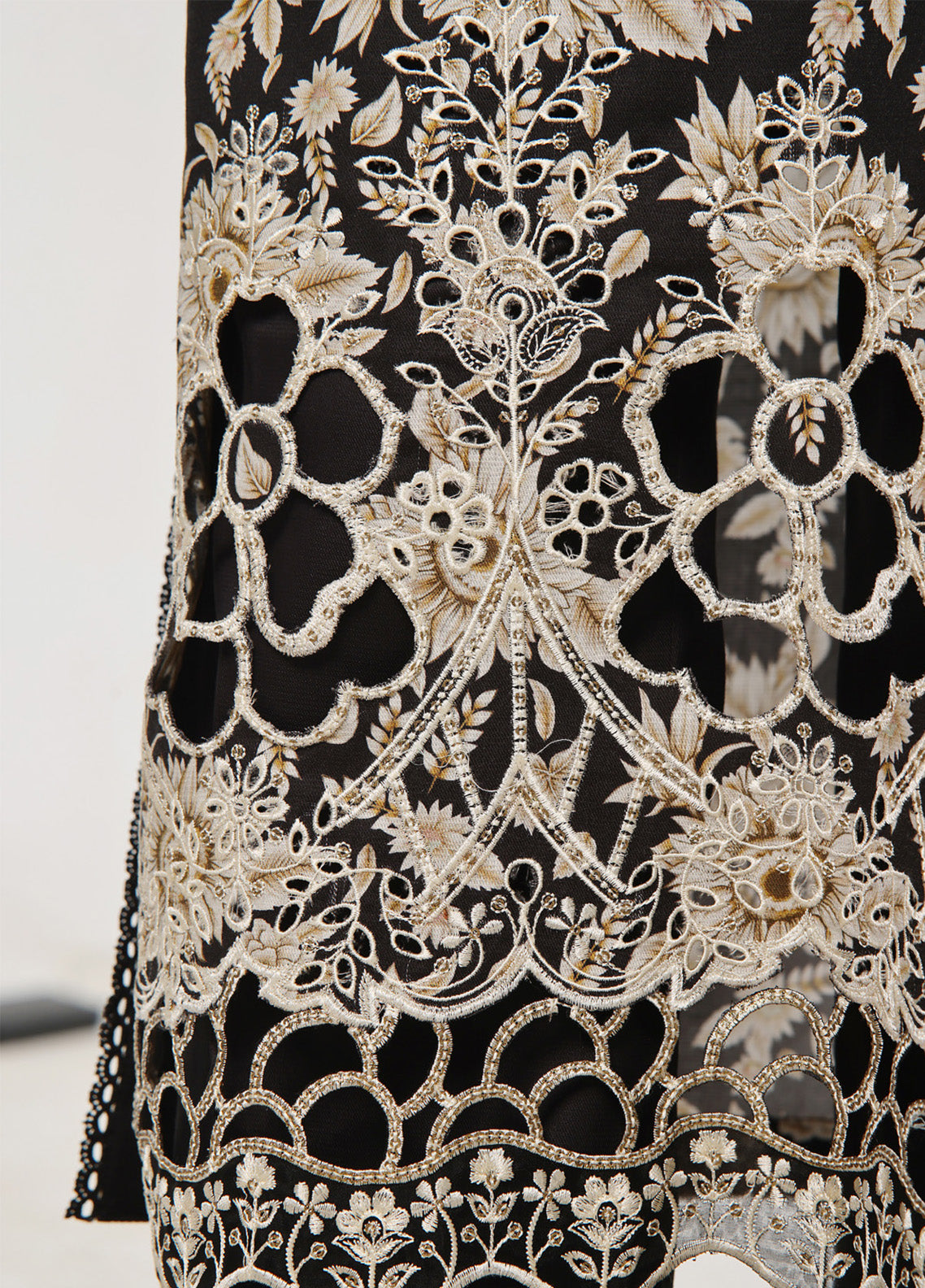 Anmol By VS Textile Embroidered Cottel Suits Unstitched 3 Piece - VS24AC2 576 Anmol By VS Textile Embroidered Cottel Suits Unstitched 3 Piece - VS24AC2 576