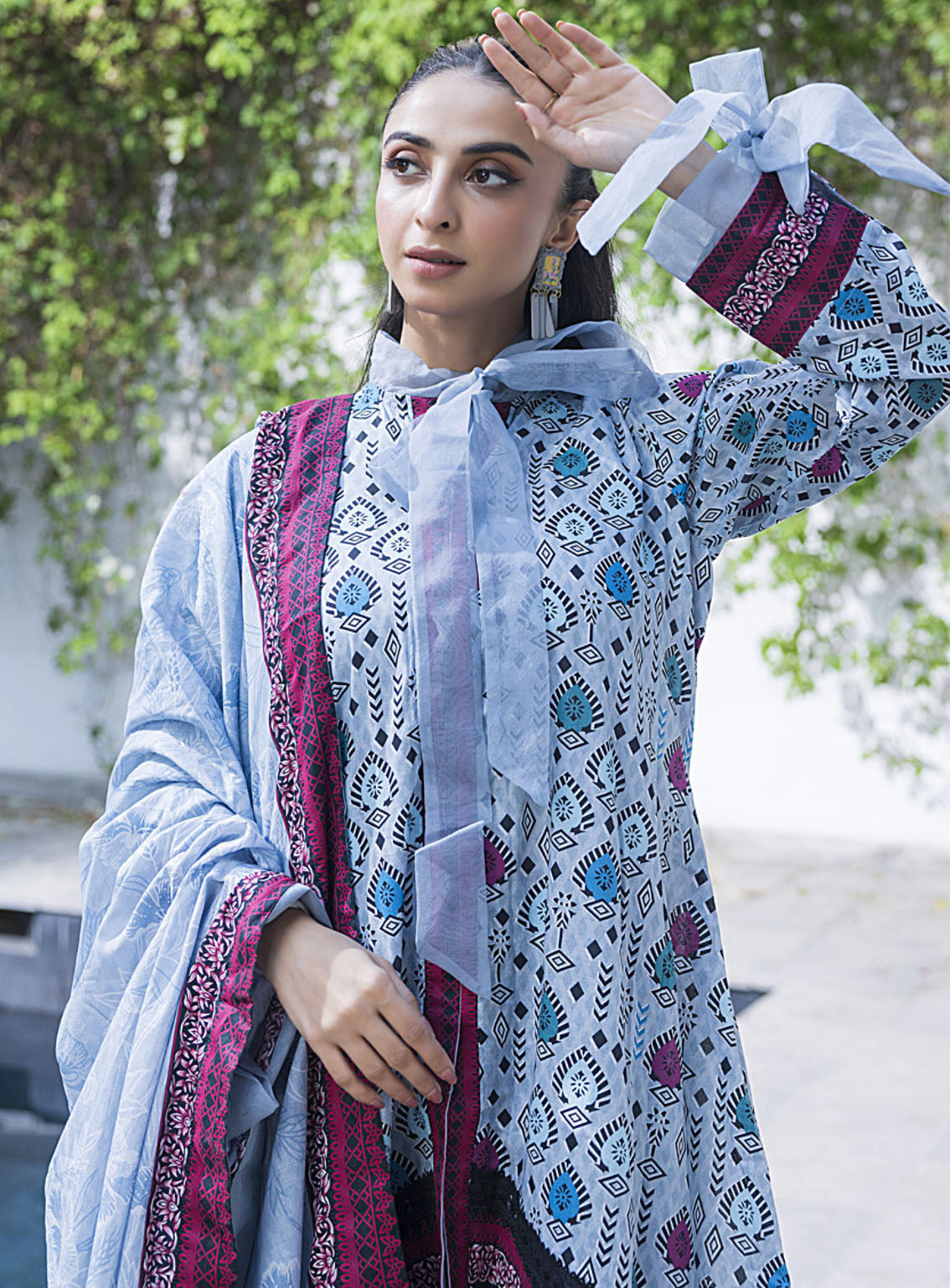 Anum By Al Zohaib Printed Lawn Suits Unstitched 3 Piece - AZ24APL2 04 Anum By Al Zohaib Printed Lawn Suits Unstitched 3 Piece - AZ24APL2 04