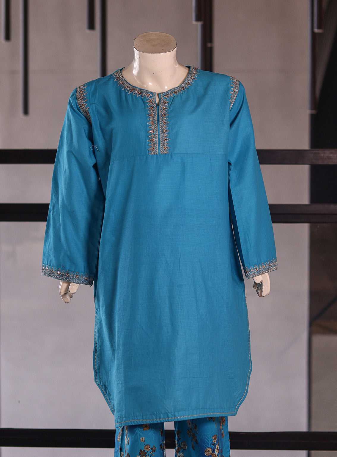 Aroob Fancy Cotton Stitched Suits - ARB25G 0203 BLUE Aroob Fancy Cotton Stitched Suits - ARB25G 0203 BLUE