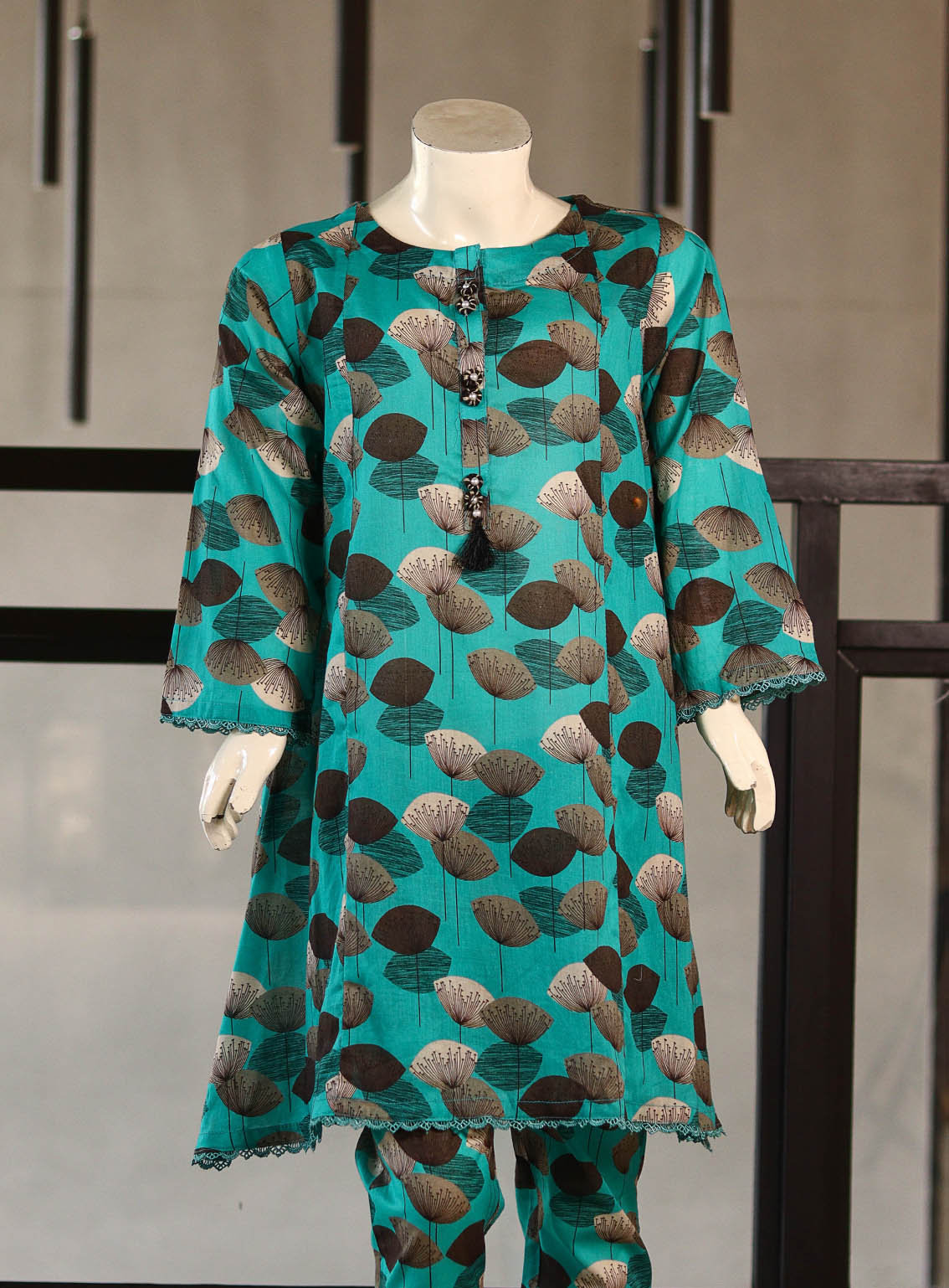 Aroob Fancy Embroidered Lawn Suits Stitched 2 Piece - ARB25G 0168 GREEN & BLACK Aroob Fancy Embroidered Lawn Suits Stitched 2 Piece - ARB25G 0168 GREEN & BLACK