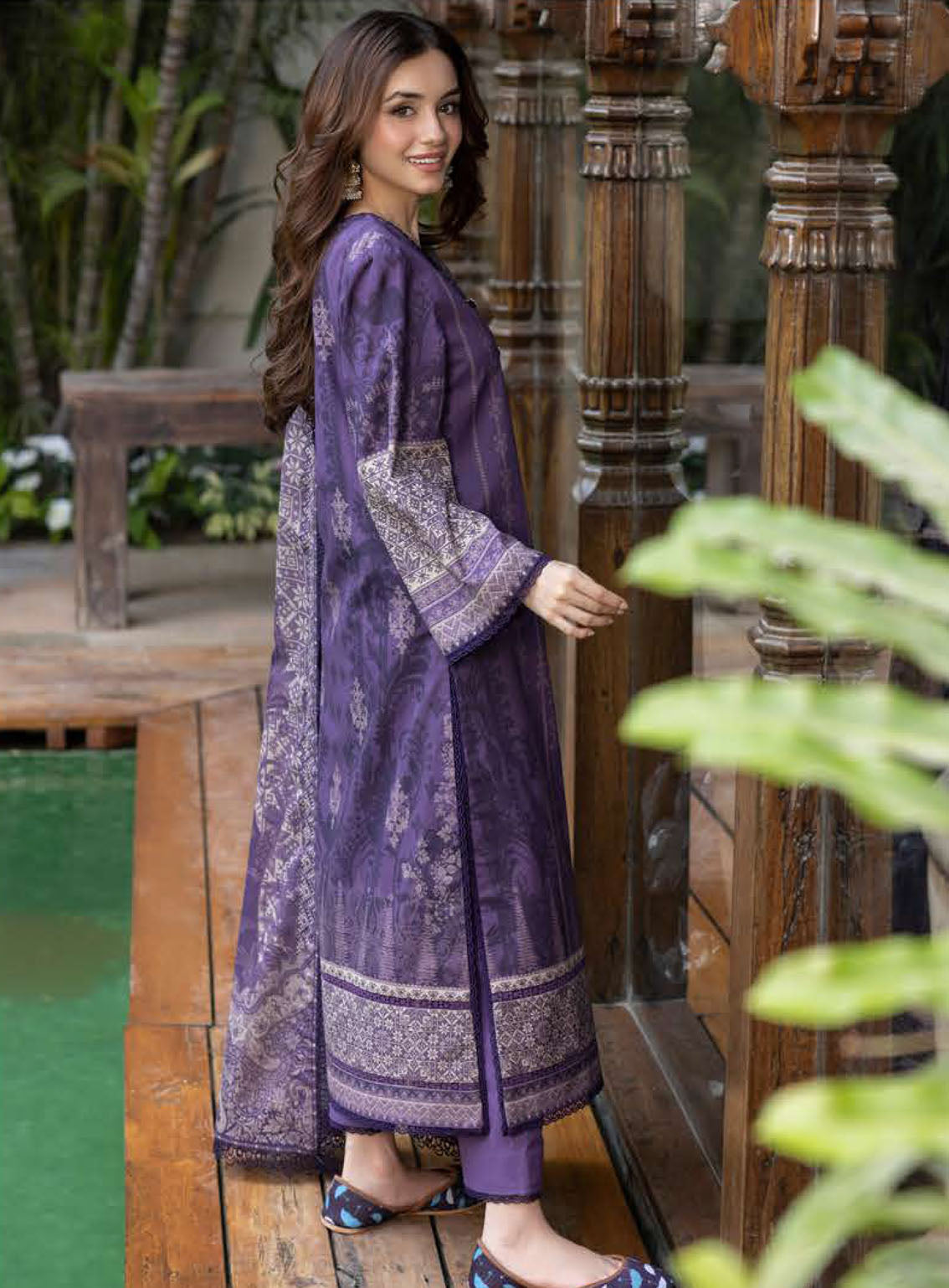 Asim Jofa Printed Lawn Suits Unstitched 3 Piece - AJ24BP AJGB-13 Asim Jofa Printed Lawn Suits Unstitched 3 Piece - AJ24BP AJGB-13
