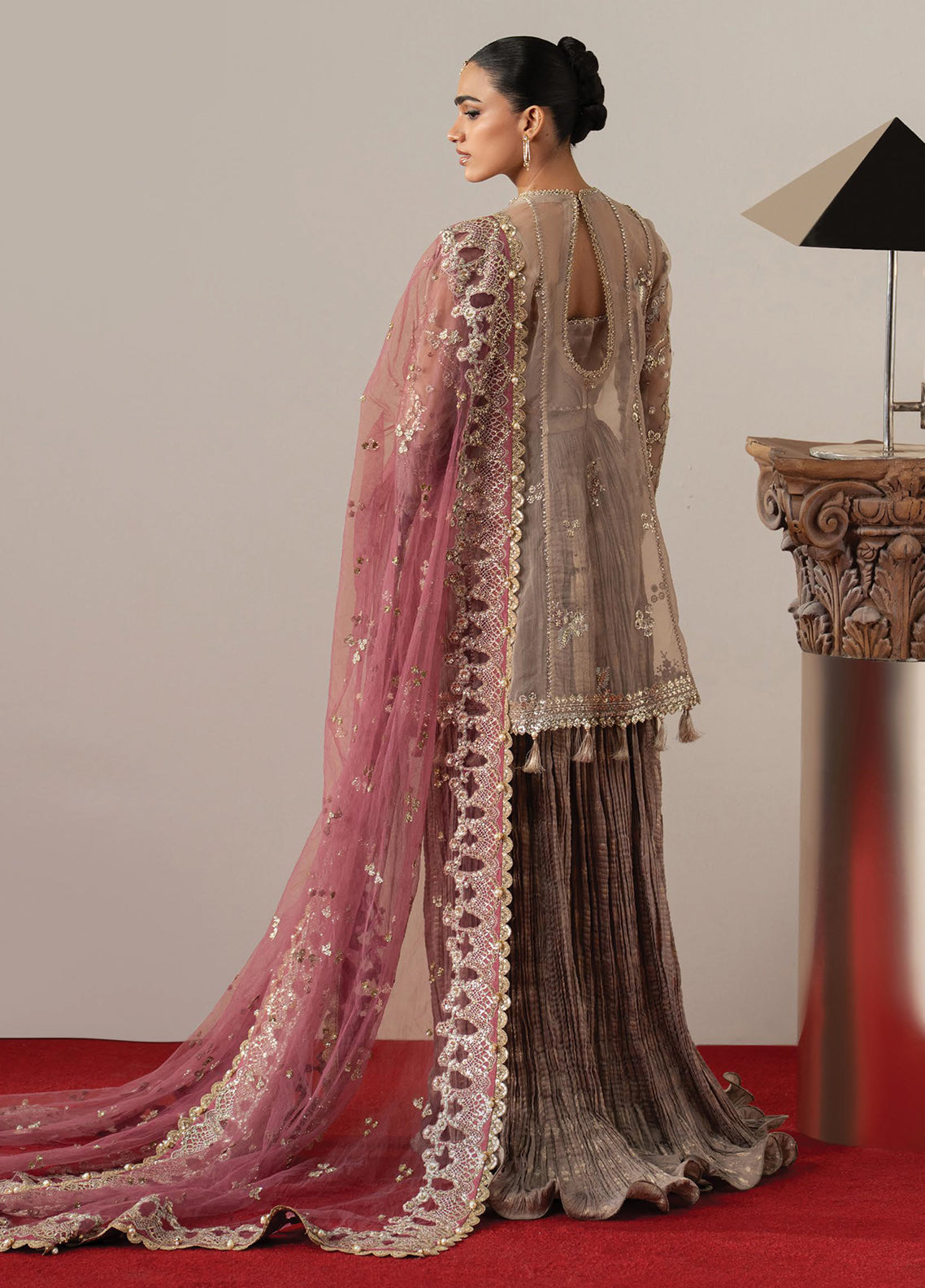 Aure By Afrozeh Formals Embroidered Organza 3 Piece Unstitched Suit AF26AF D-1238 GILDED GRACE Aure By Afrozeh Formals Embroidered Organza 3 Piece Unstitched Suit AF26AF D-1238 GILDED GRACE