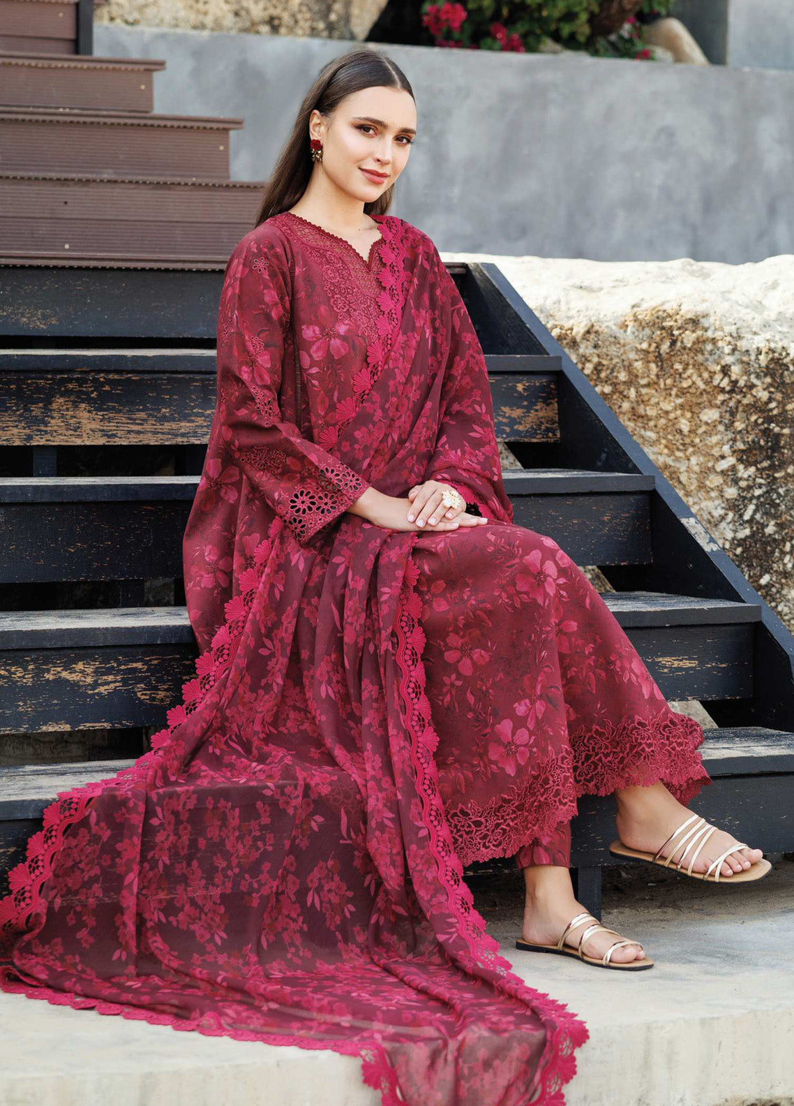 Aurea by Farasha Embroidered Lawn Suits Unstitched 3 Piece - FSH25AEL 01 MERLOT MUSE Aurea by Farasha Embroidered Lawn Suits Unstitched 3 Piece - FSH25AEL 01 MERLOT MUSE