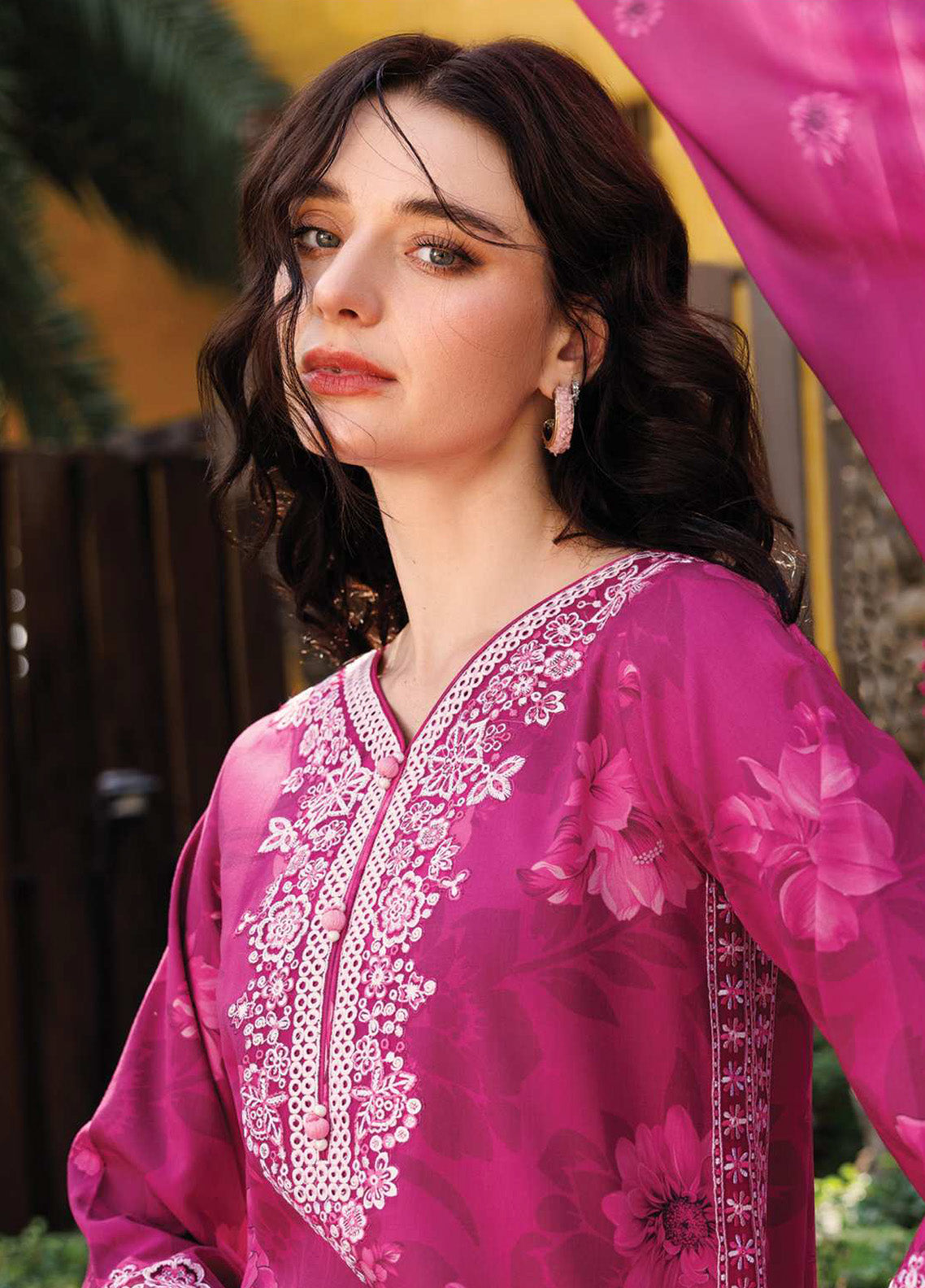 Aurea by Farasha Embroidered Lawn Suits Unstitched 3 Piece - FSH25AEL 07 FUCHSIA FLARE Aurea by Farasha Embroidered Lawn Suits Unstitched 3 Piece - FSH25AEL 07 FUCHSIA FLARE