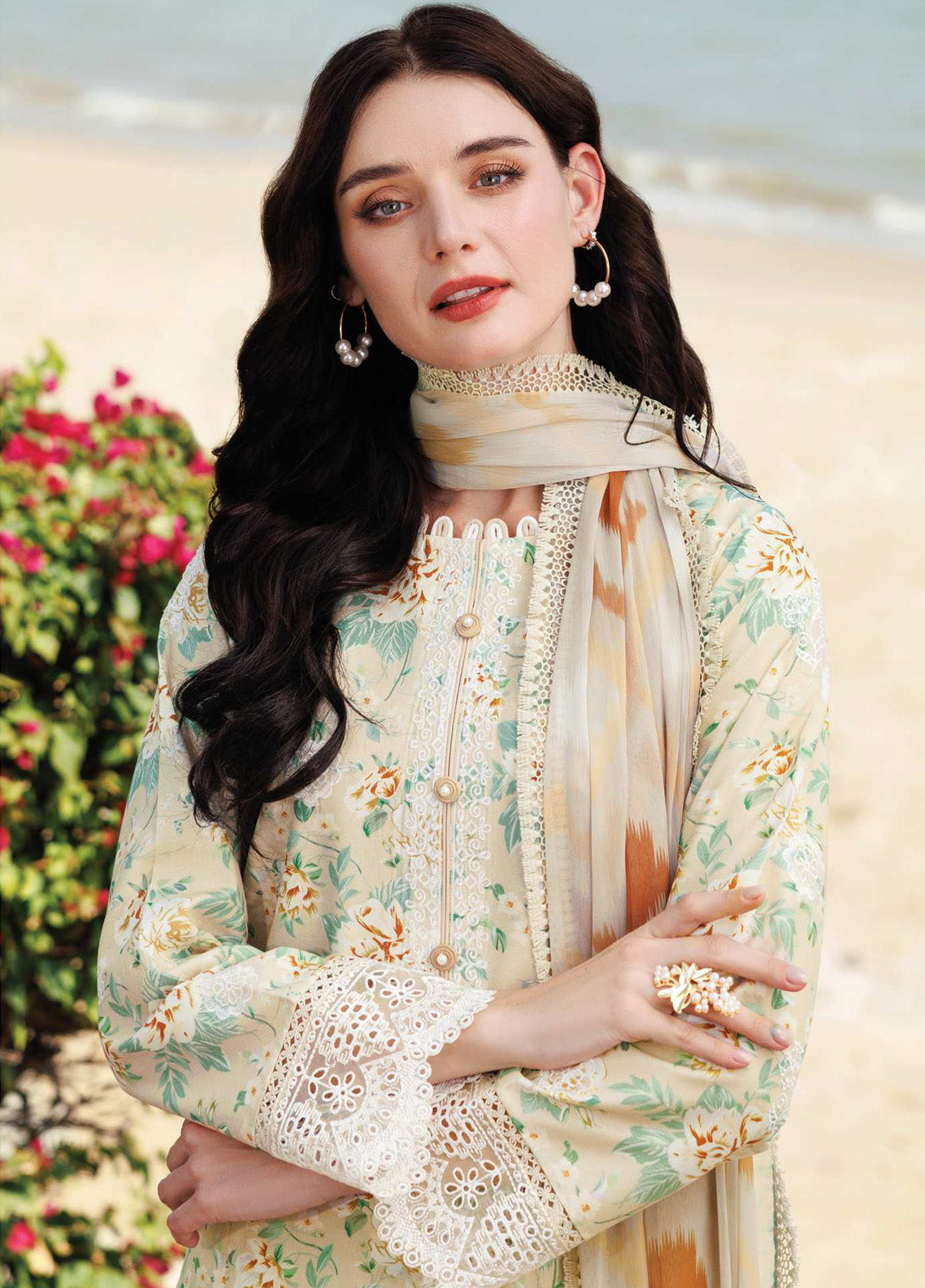 Aurea by Farasha Embroidered Lawn Suits Unstitched 3 Piece - FSH25AEL 08 LUSH CREAM Aurea by Farasha Embroidered Lawn Suits Unstitched 3 Piece - FSH25AEL 08 LUSH CREAM