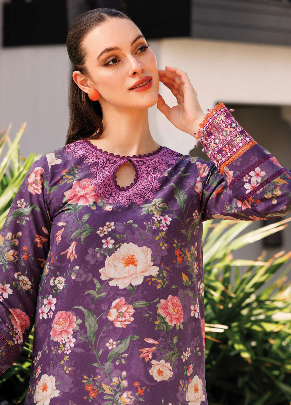 Aurea by Farasha Embroidered Lawn Suits Unstitched 3 Piece - FSH25AEL 09 MAJESTIC PURPLE Aurea by Farasha Embroidered Lawn Suits Unstitched 3 Piece - FSH25AEL 09 MAJESTIC PURPLE