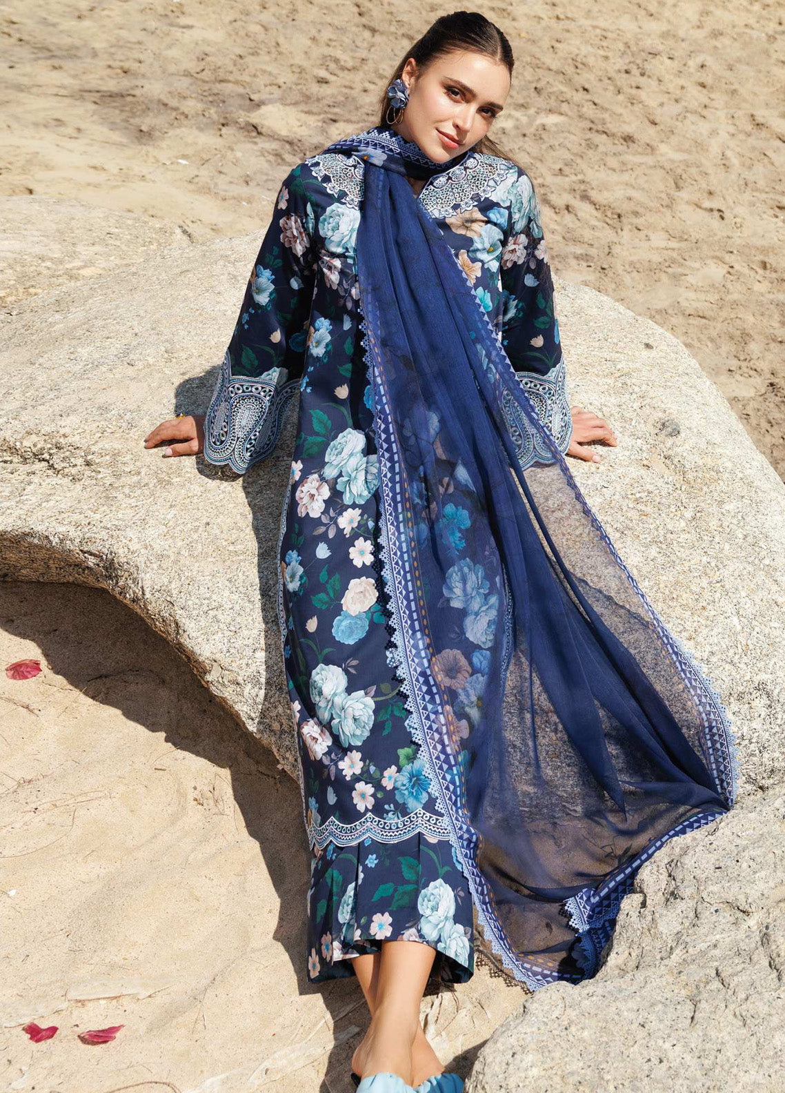 Aurea by Farasha Embroidered Lawn Suits Unstitched 3 Piece - FSH25AEL 13 FLORAL BLUSH Aurea by Farasha Embroidered Lawn Suits Unstitched 3 Piece - FSH25AEL 13 FLORAL BLUSH
