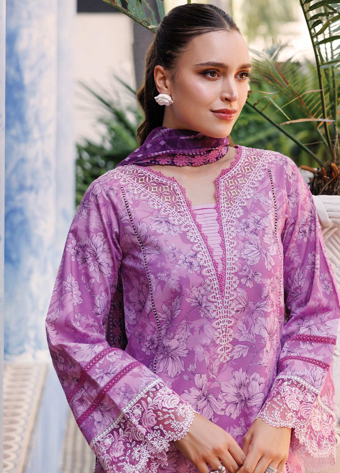 Aurea by Farasha Embroidered Lawn Suits Unstitched 3 Piece - FSH25AEL 15 LAVENDER RUSH Aurea by Farasha Embroidered Lawn Suits Unstitched 3 Piece - FSH25AEL 15 LAVENDER RUSH