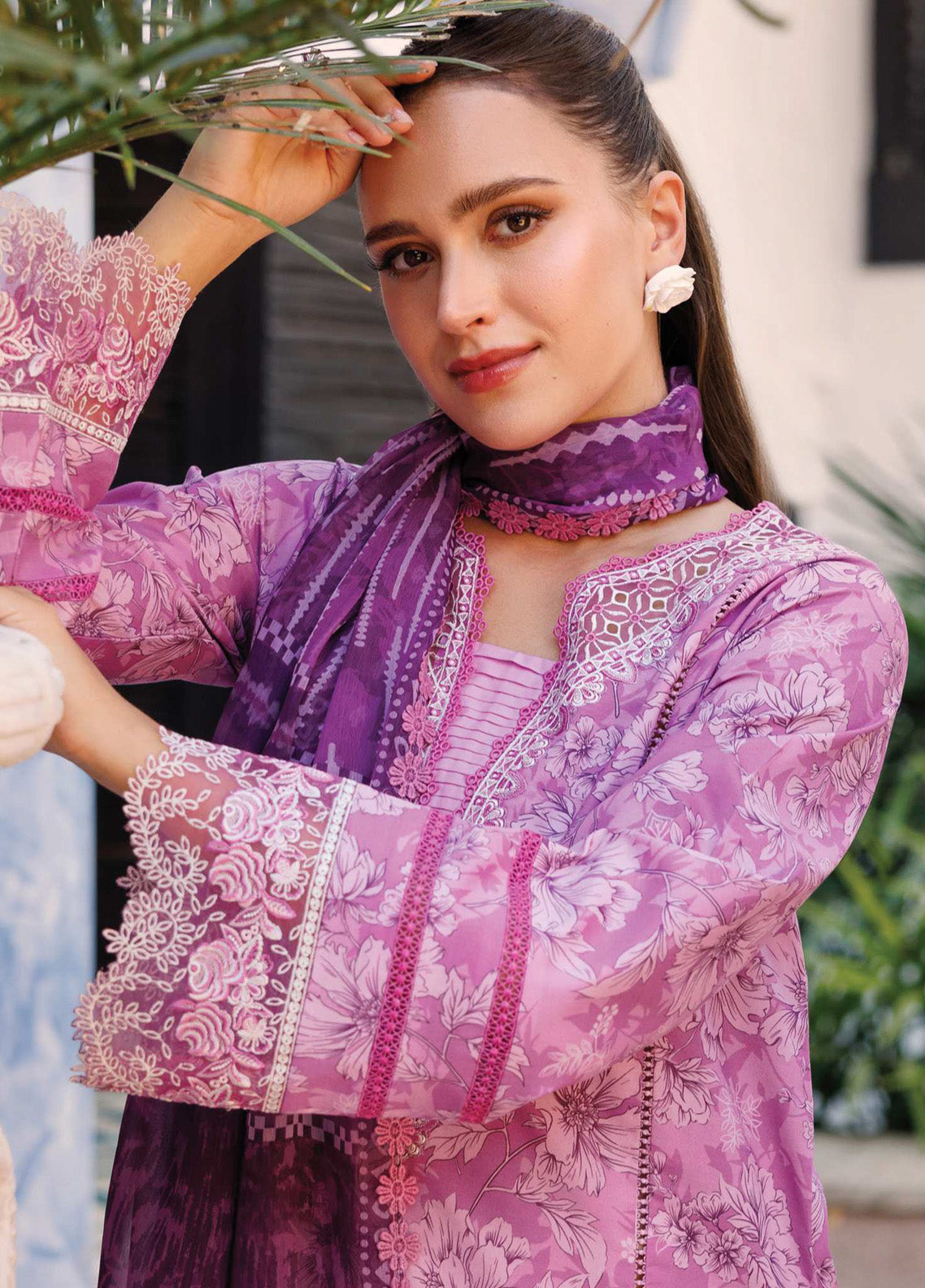 Aurea by Farasha Embroidered Lawn Suits Unstitched 3 Piece - FSH25AEL 15 LAVENDER RUSH Aurea by Farasha Embroidered Lawn Suits Unstitched 3 Piece - FSH25AEL 15 LAVENDER RUSH