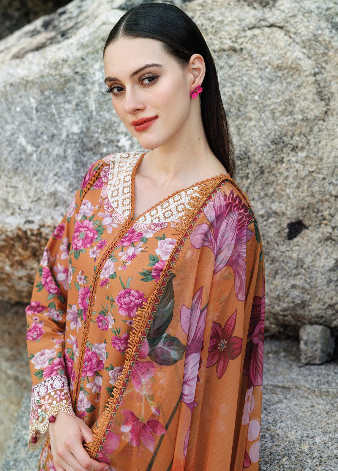 Aurea by Farasha Embroidered Lawn Suits Unstitched 3 Piece - FSH25AEL 16 CORAL HAZE Aurea by Farasha Embroidered Lawn Suits Unstitched 3 Piece - FSH25AEL 16 CORAL HAZE