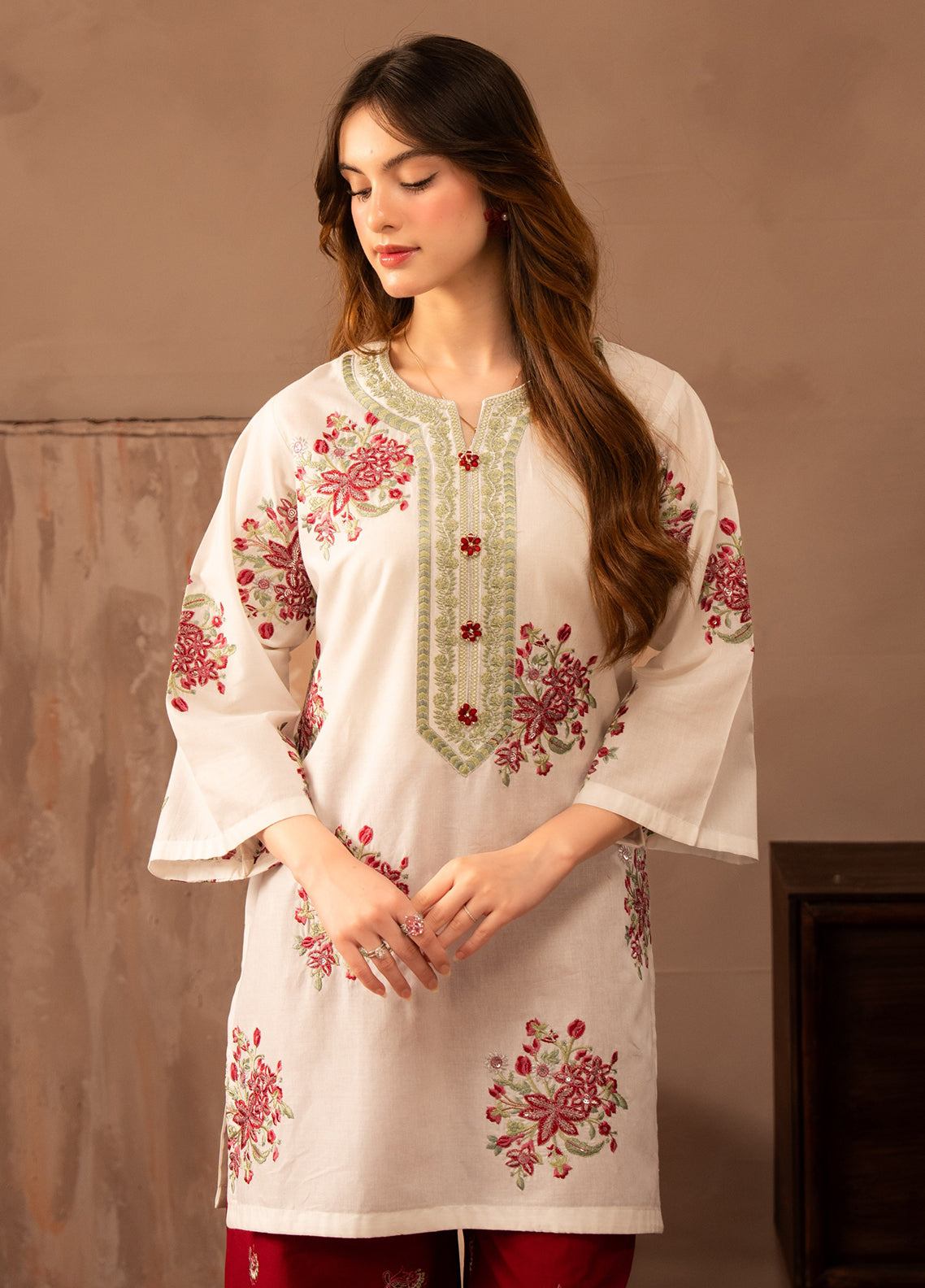 Ayaane By Amani Pret Printed Lawn 2 Piece Stitched Shirt Trouser AP26AP D-AY-1095 AAFREENE White Red - Detail Ayaane By Amani Pret Printed Lawn 2 Piece Stitched Shirt Trouser AP26AP D-AY-1095 AAFREENE White Red - Detail