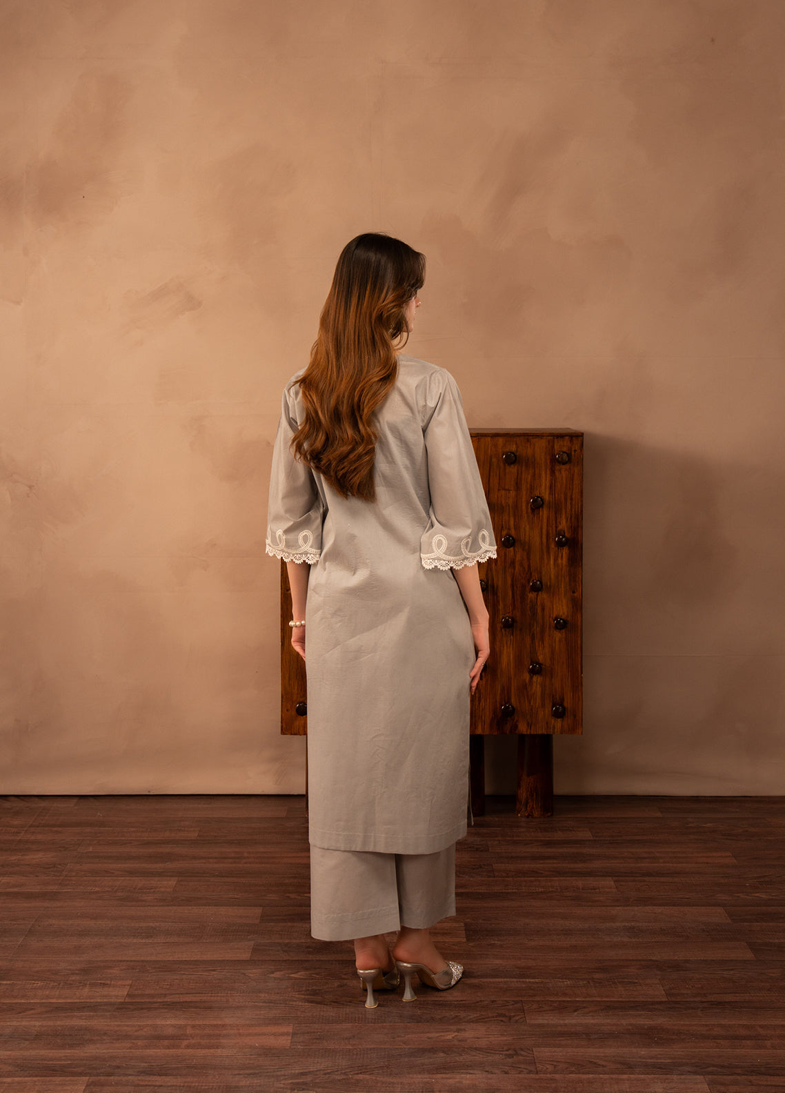 Ayaane By Amani Pret Printed Lawn 2 Piece Stitched Shirt Trouser AP26AP D-AY-1096 ZAREEYAH Grey - Back View Ayaane By Amani Pret Printed Lawn 2 Piece Stitched Shirt Trouser AP26AP D-AY-1096 ZAREEYAH Grey - Back View