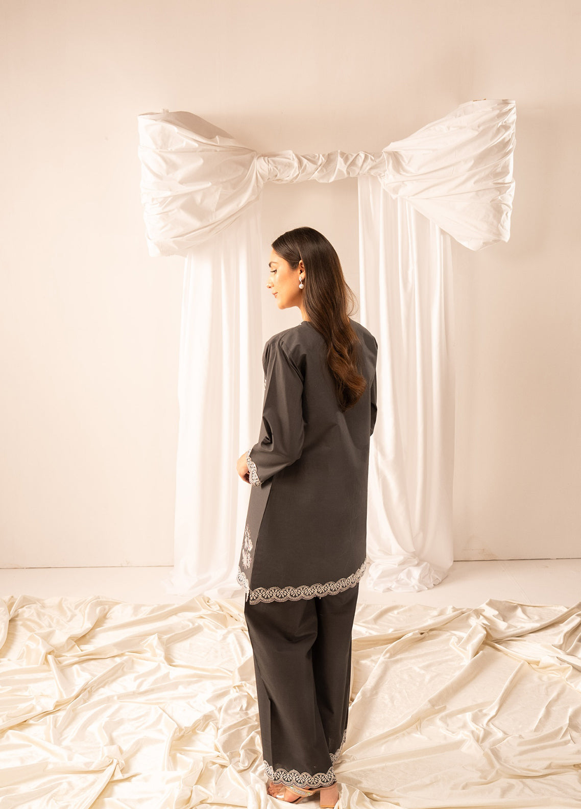 Ayaane By Amani Pret Printed Lawn 2 Piece Stitched Shirt Trouser AP26AP D-AY-1099 ZAREH Charcoal - Back View Ayaane By Amani Pret Printed Lawn 2 Piece Stitched Shirt Trouser AP26AP D-AY-1099 ZAREH Charcoal - Back View