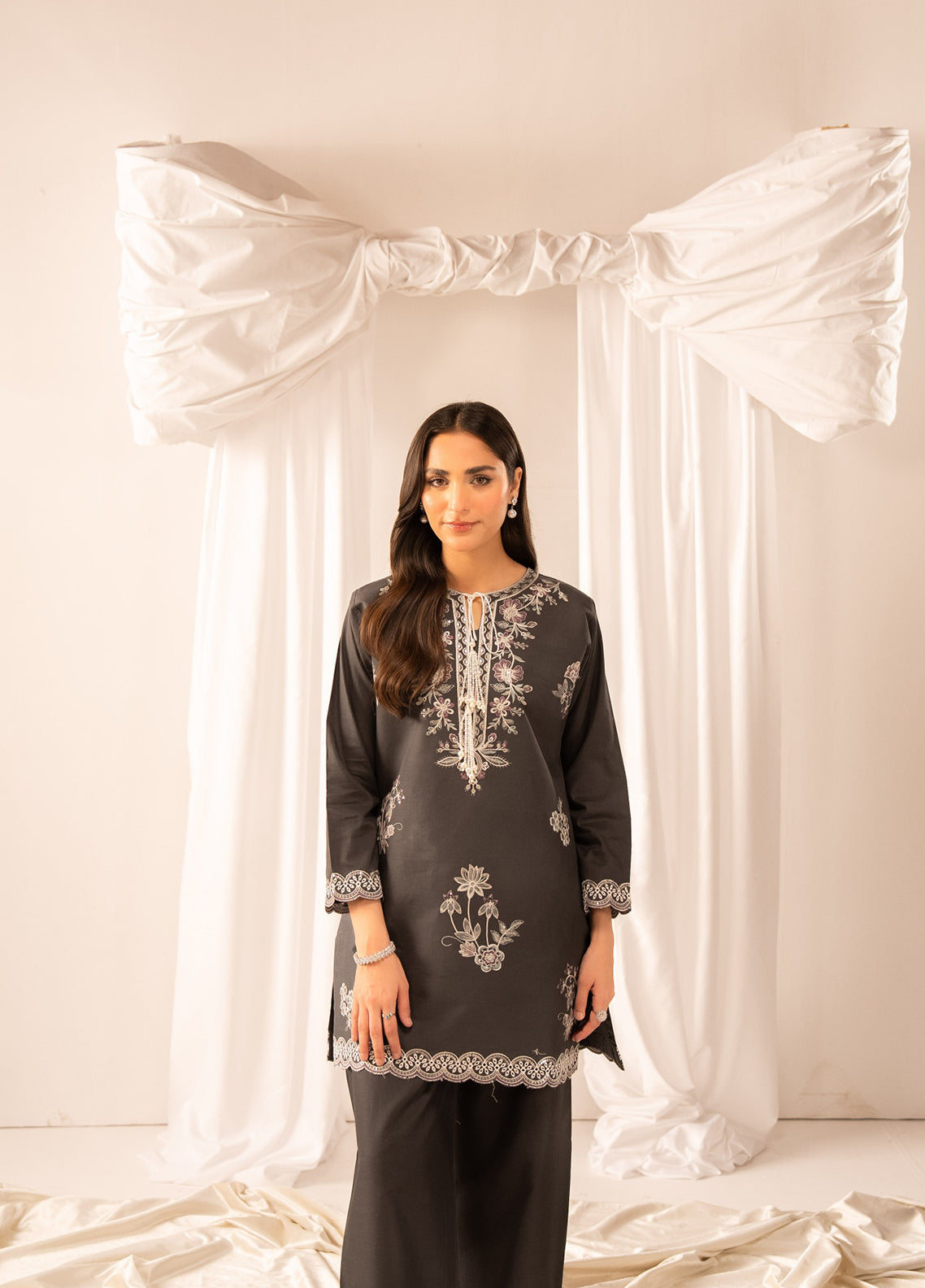 Ayaane By Amani Pret Printed Lawn 2 Piece Stitched Shirt Trouser AP26AP D-AY-1099 ZAREH Charcoal - Detail Ayaane By Amani Pret Printed Lawn 2 Piece Stitched Shirt Trouser AP26AP D-AY-1099 ZAREH Charcoal - Detail