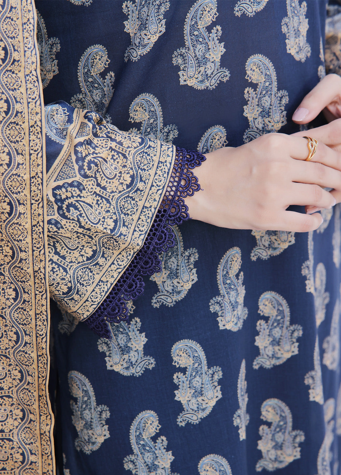 Ayesha Alishba by VS Textile Printed Lawn Suits Unstitched 3 Piece - VS25AA 596 Ayesha Alishba by VS Textile Printed Lawn Suits Unstitched 3 Piece - VS25AA 596