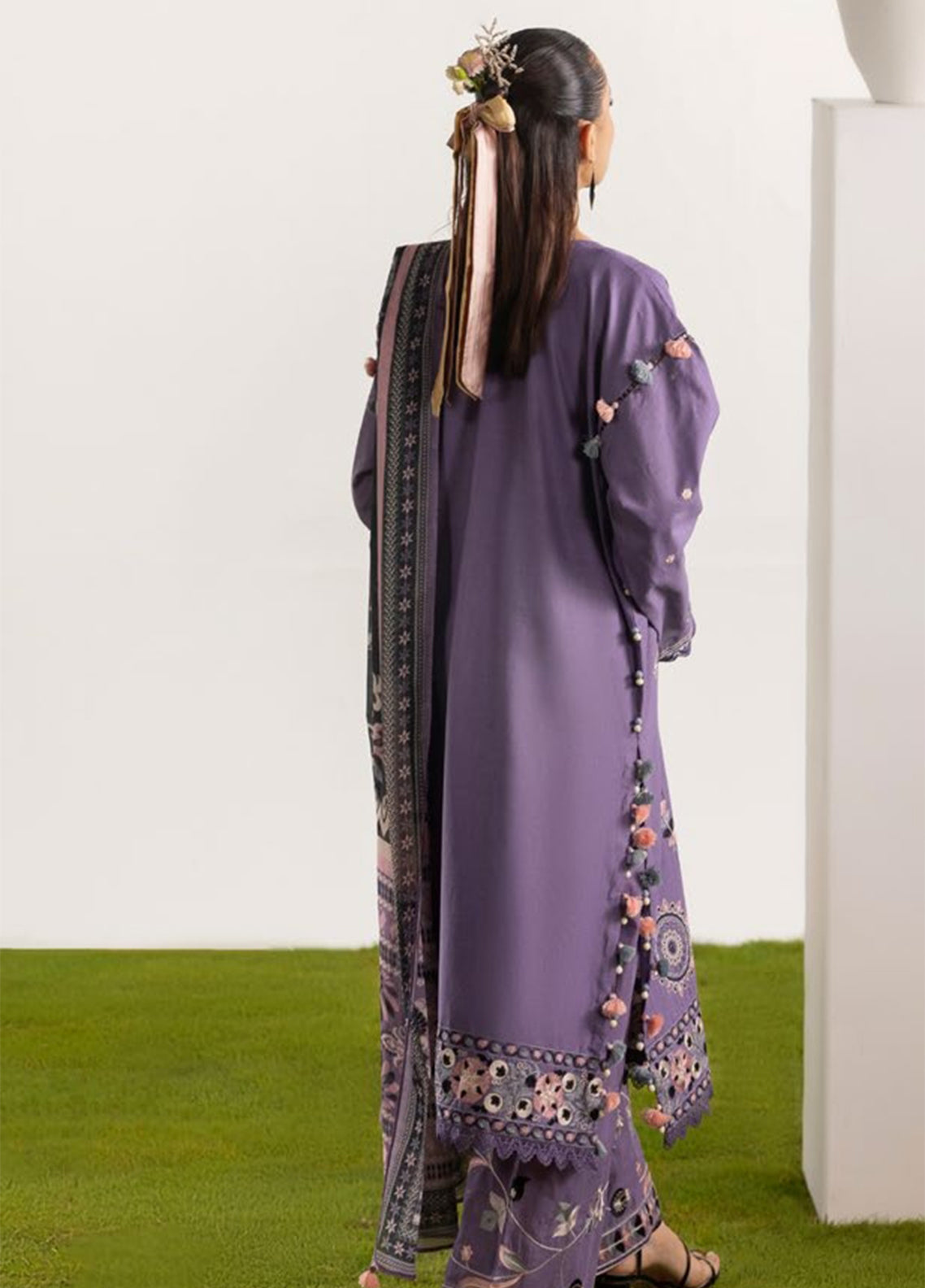 Bagheecha By Gul Ahmed Embroidered Lawn 3 Piece Unstitched Suit GA26BS D-CL-62359 Bagheecha By Gul Ahmed Embroidered Lawn 3 Piece Unstitched Suit GA26BS D-CL-62359