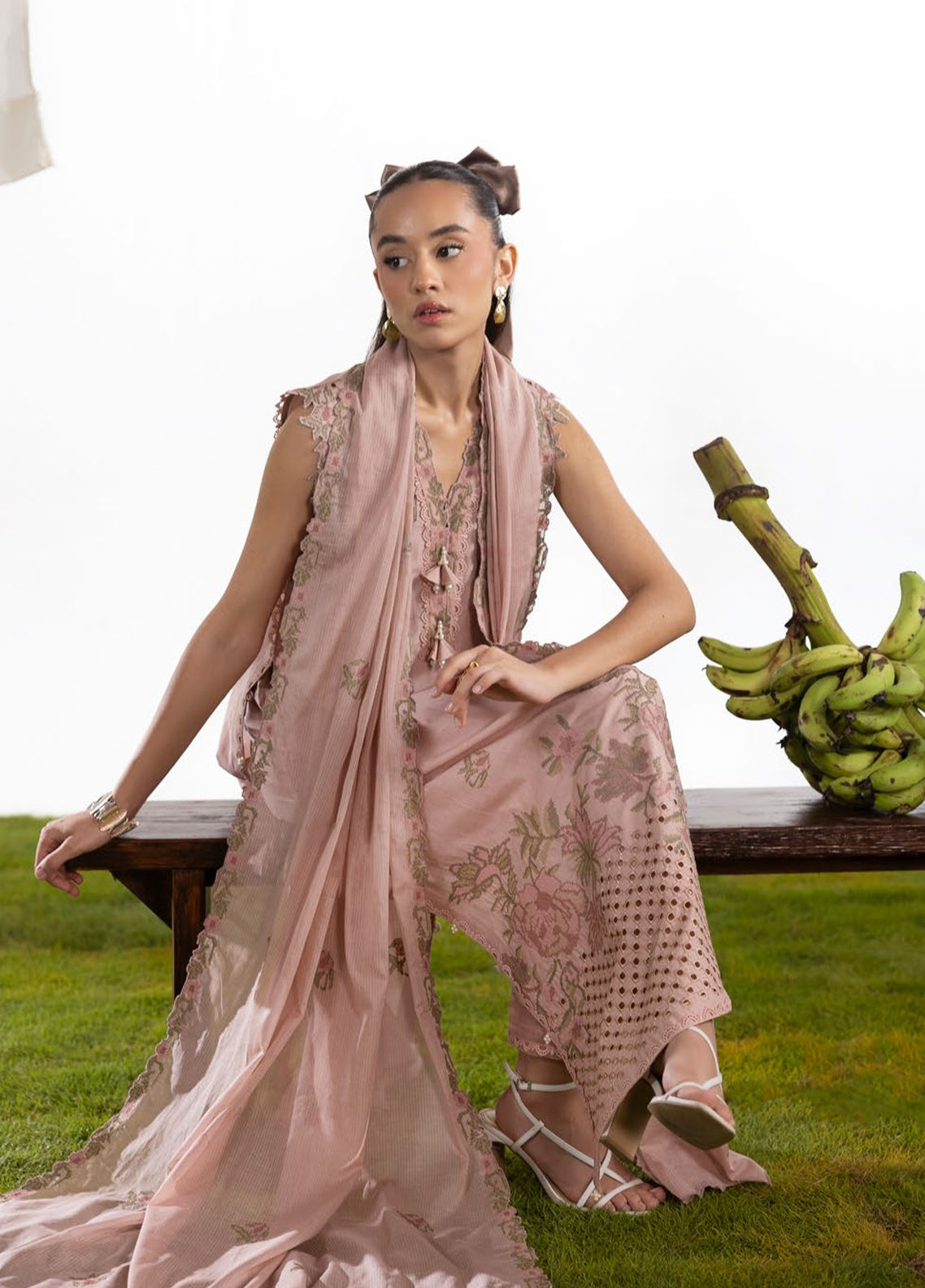Bagheecha By Gul Ahmed Embroidered Lawn 3 Piece Unstitched Suit GA26BS D-DN-62047 Bagheecha By Gul Ahmed Embroidered Lawn 3 Piece Unstitched Suit GA26BS D-DN-62047