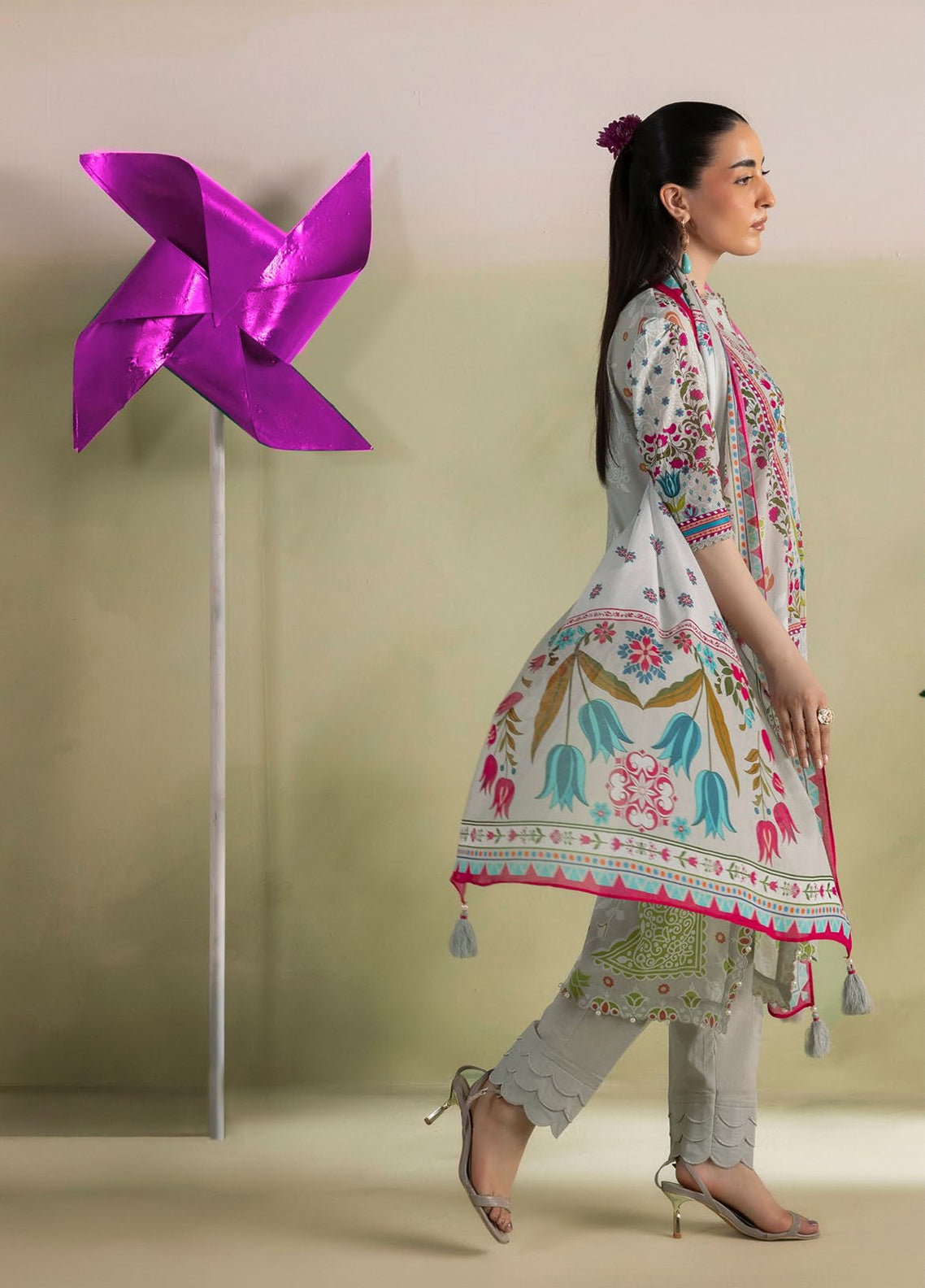 Bagheecha By Gul Ahmed Printed Lawn 3 Piece Unstitched Suit GA26BS D-CL-62451 Bagheecha By Gul Ahmed Printed Lawn 3 Piece Unstitched Suit GA26BS D-CL-62451