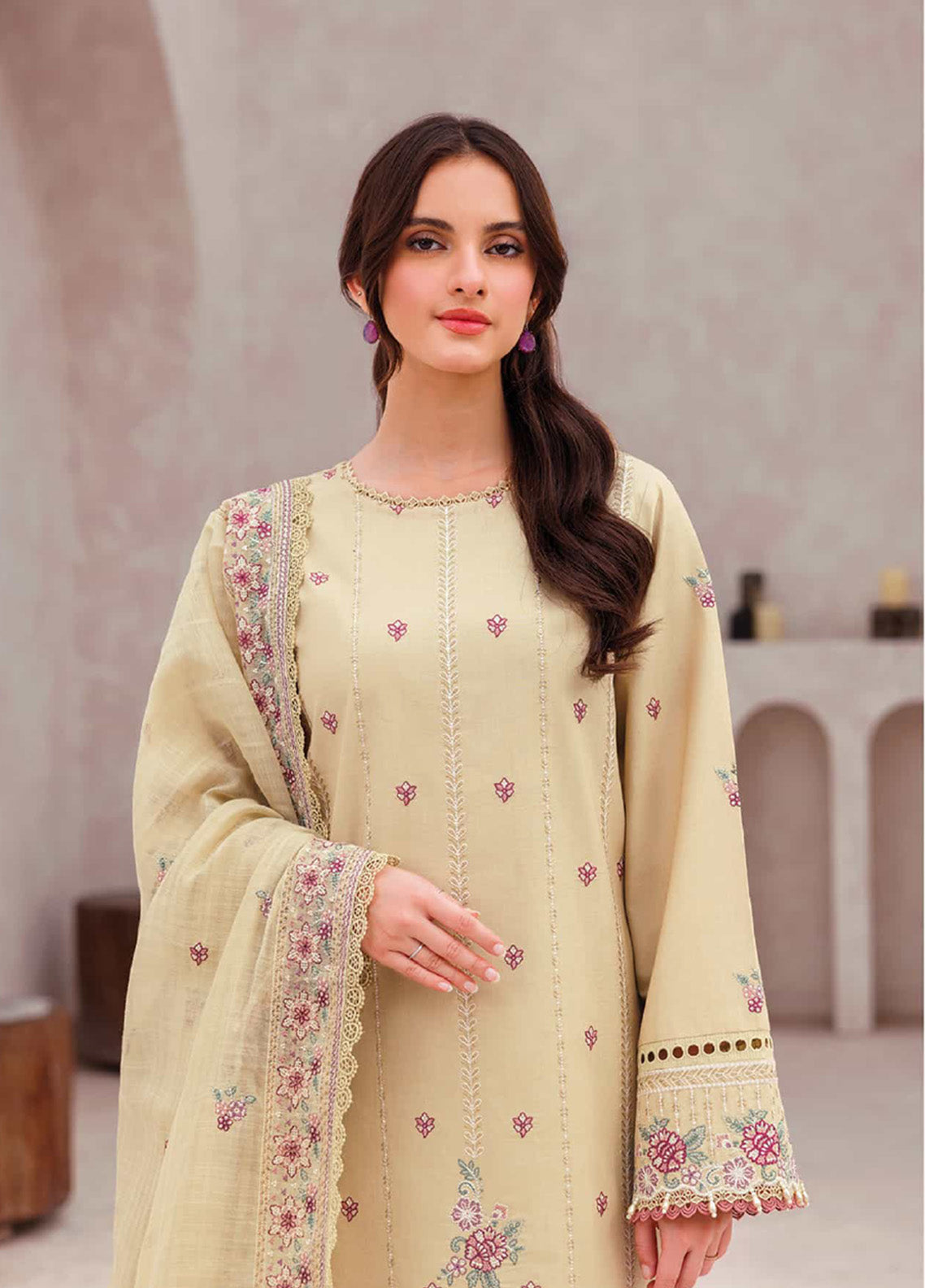 Bahar by Farasha Embroidered Lawn Suits Unstitched 3 Piece - FSH25B 02 SURREAL BEIGE Bahar by Farasha Embroidered Lawn Suits Unstitched 3 Piece - FSH25B 02 SURREAL BEIGE