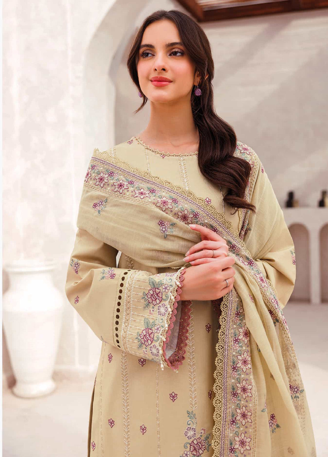 Bahar by Farasha Embroidered Lawn Suits Unstitched 3 Piece - FSH25B 02 SURREAL BEIGE Bahar by Farasha Embroidered Lawn Suits Unstitched 3 Piece - FSH25B 02 SURREAL BEIGE