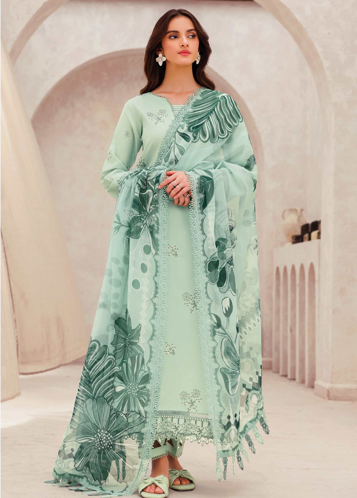 Bahar by Farasha Embroidered Lawn Suits Unstitched 3 Piece - FSH25B 04 AQUA CASCADE Bahar by Farasha Embroidered Lawn Suits Unstitched 3 Piece - FSH25B 04 AQUA CASCADE